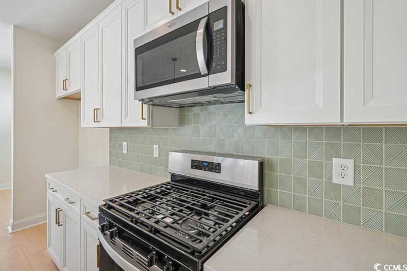 2612 Hillbourne Loop Property Photo 6