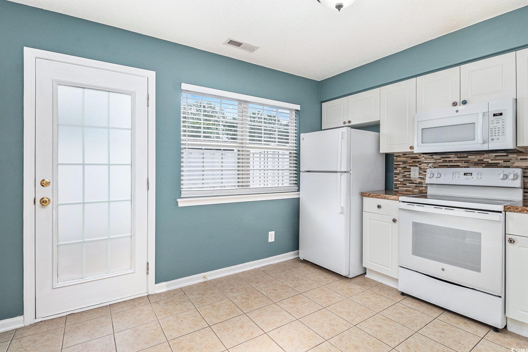 609 Sailbrooke Ct. Property Photo 12