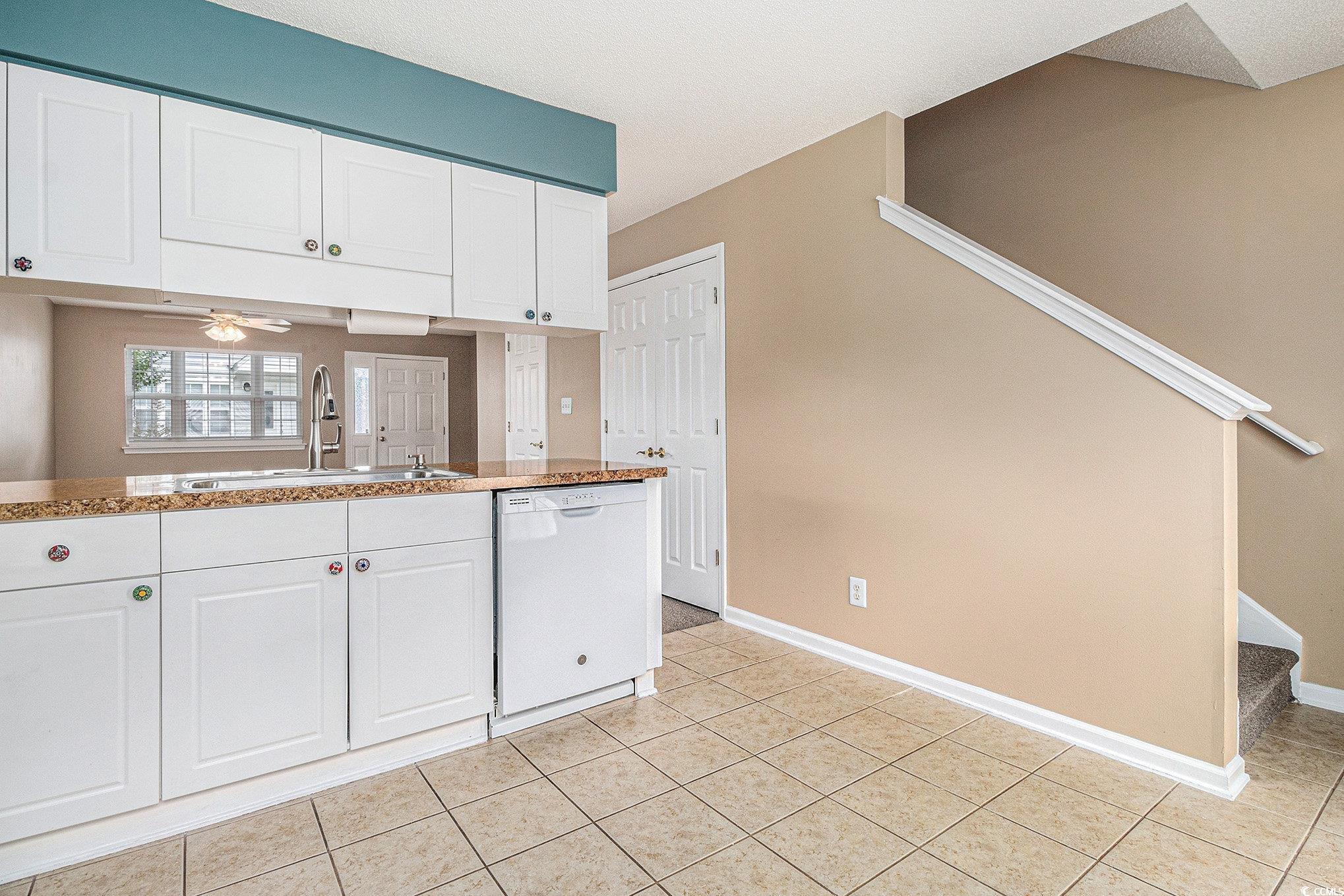 609 Sailbrooke Ct. Property Photo 14