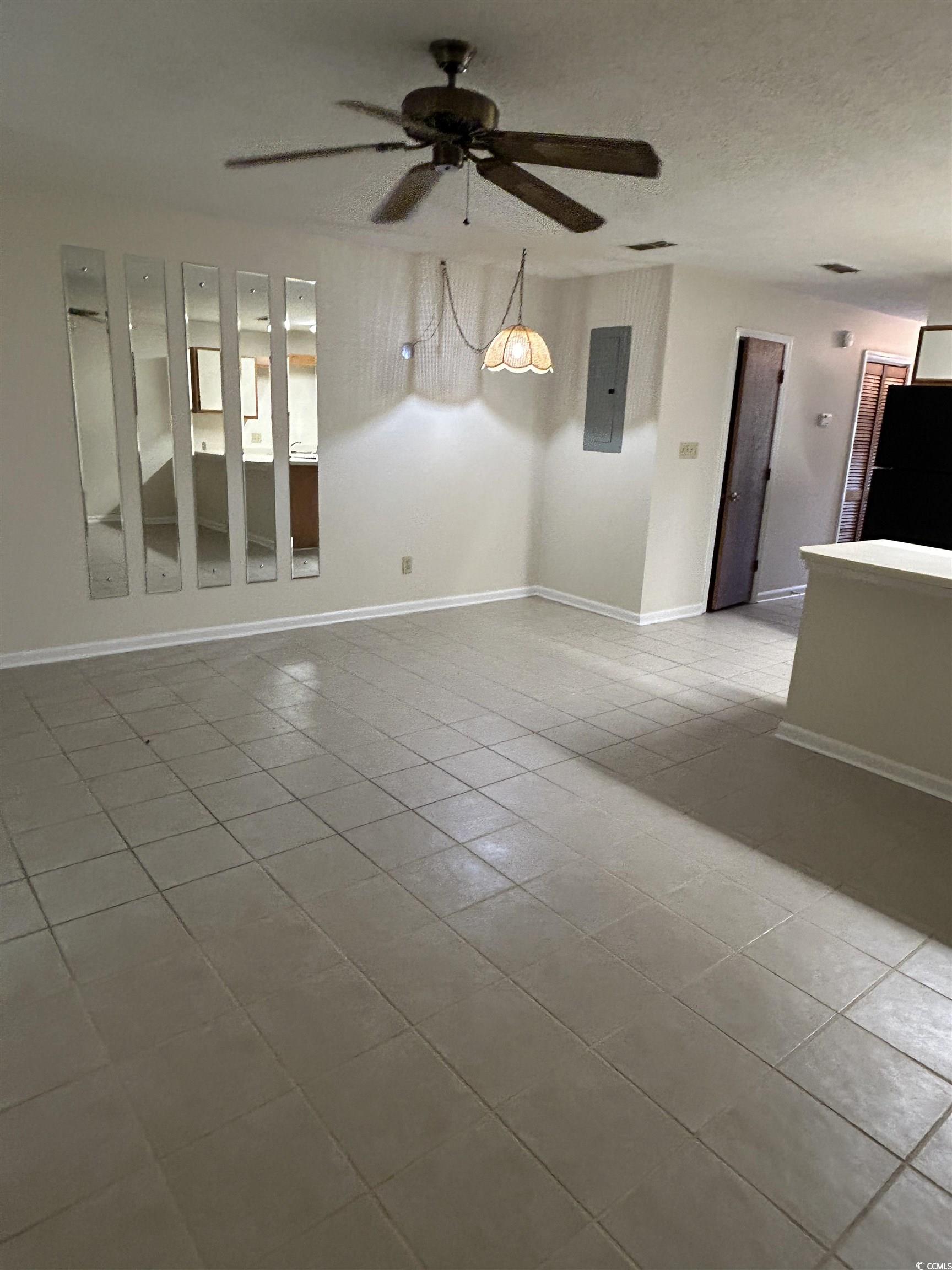 510 Fairwood Lakes Dr. Property Photo 7