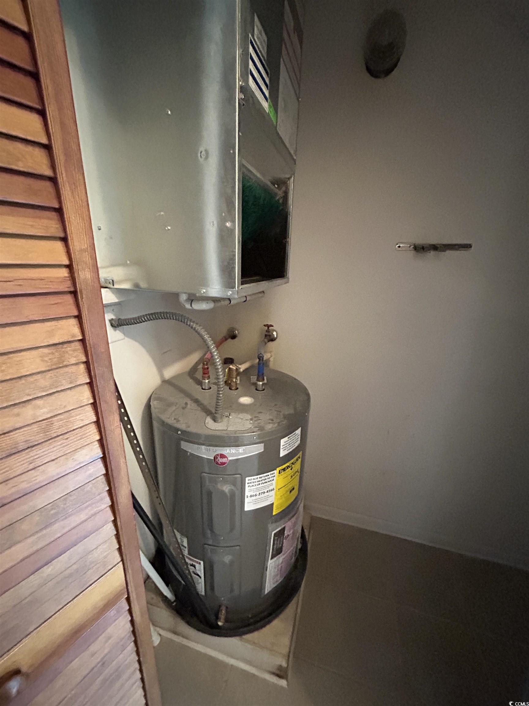 510 Fairwood Lakes Dr. Property Photo 16