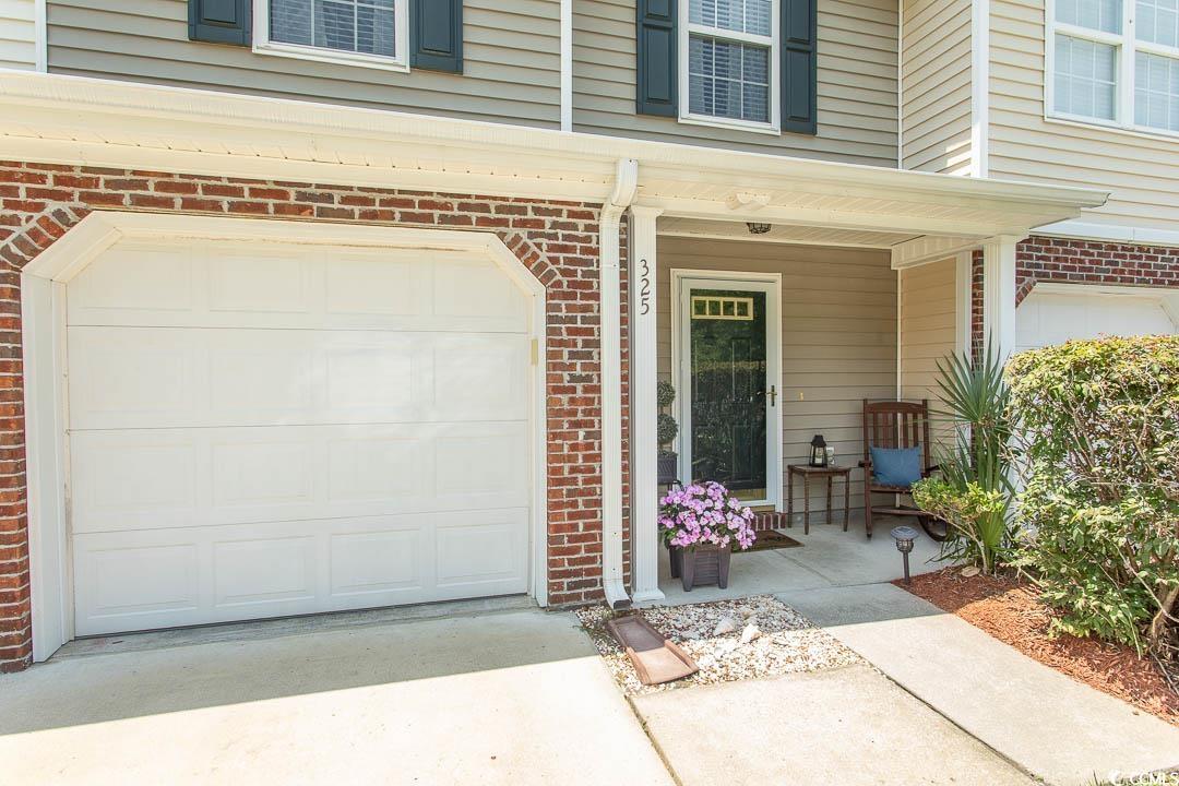 325 River Run Dr. Property Photo 2