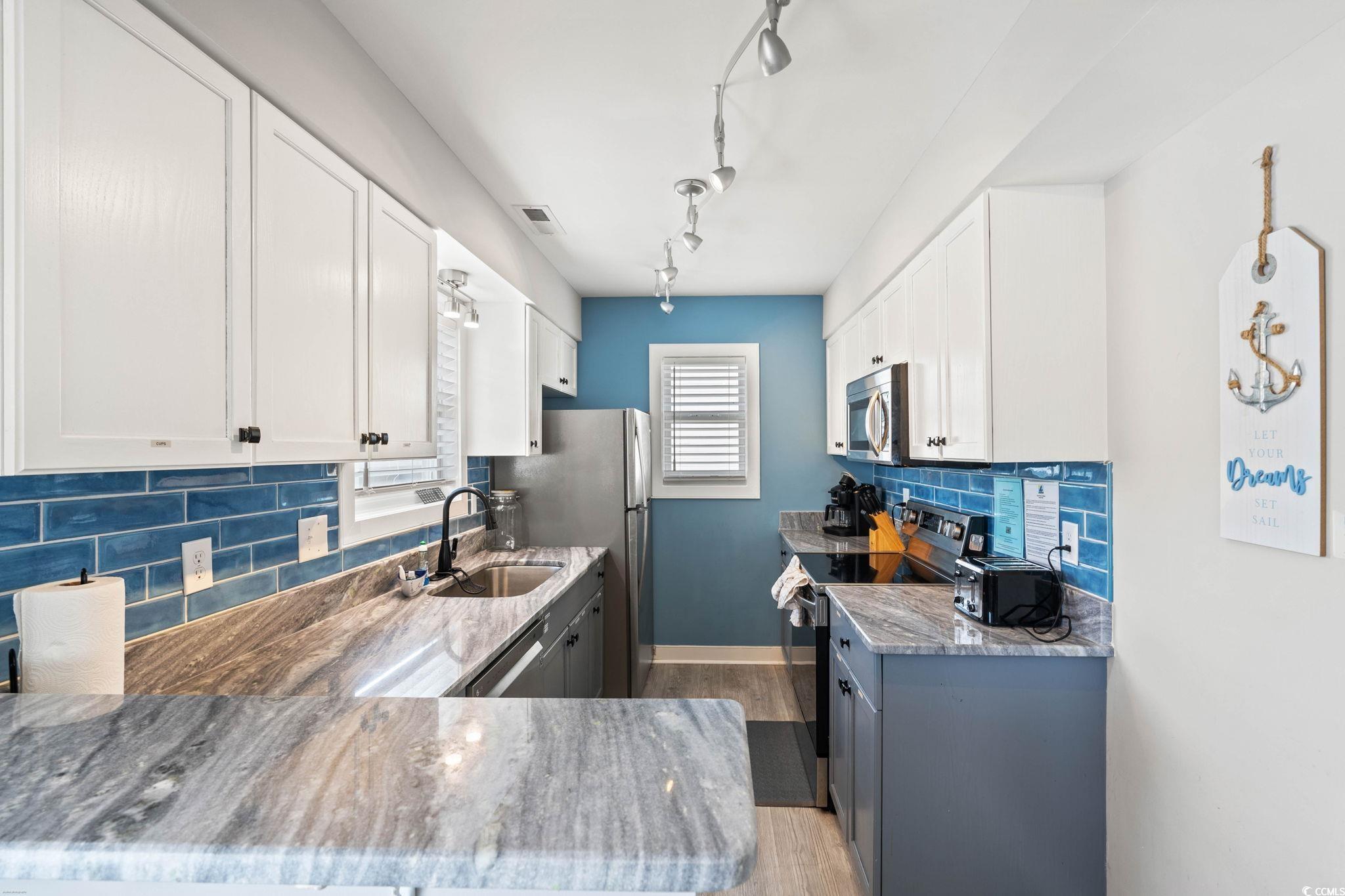 9620 Windchime Dr. Property Photo 13