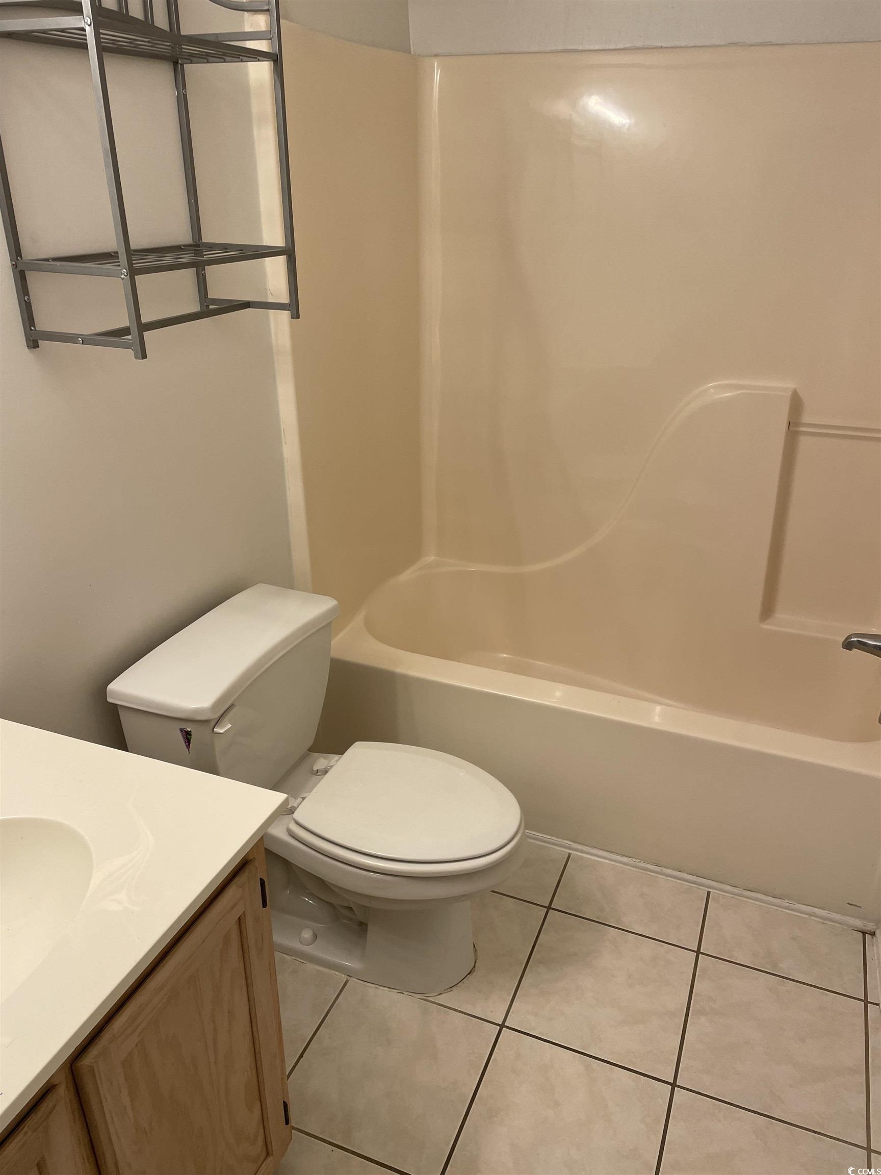 541 White River Ct. Property Photo 4