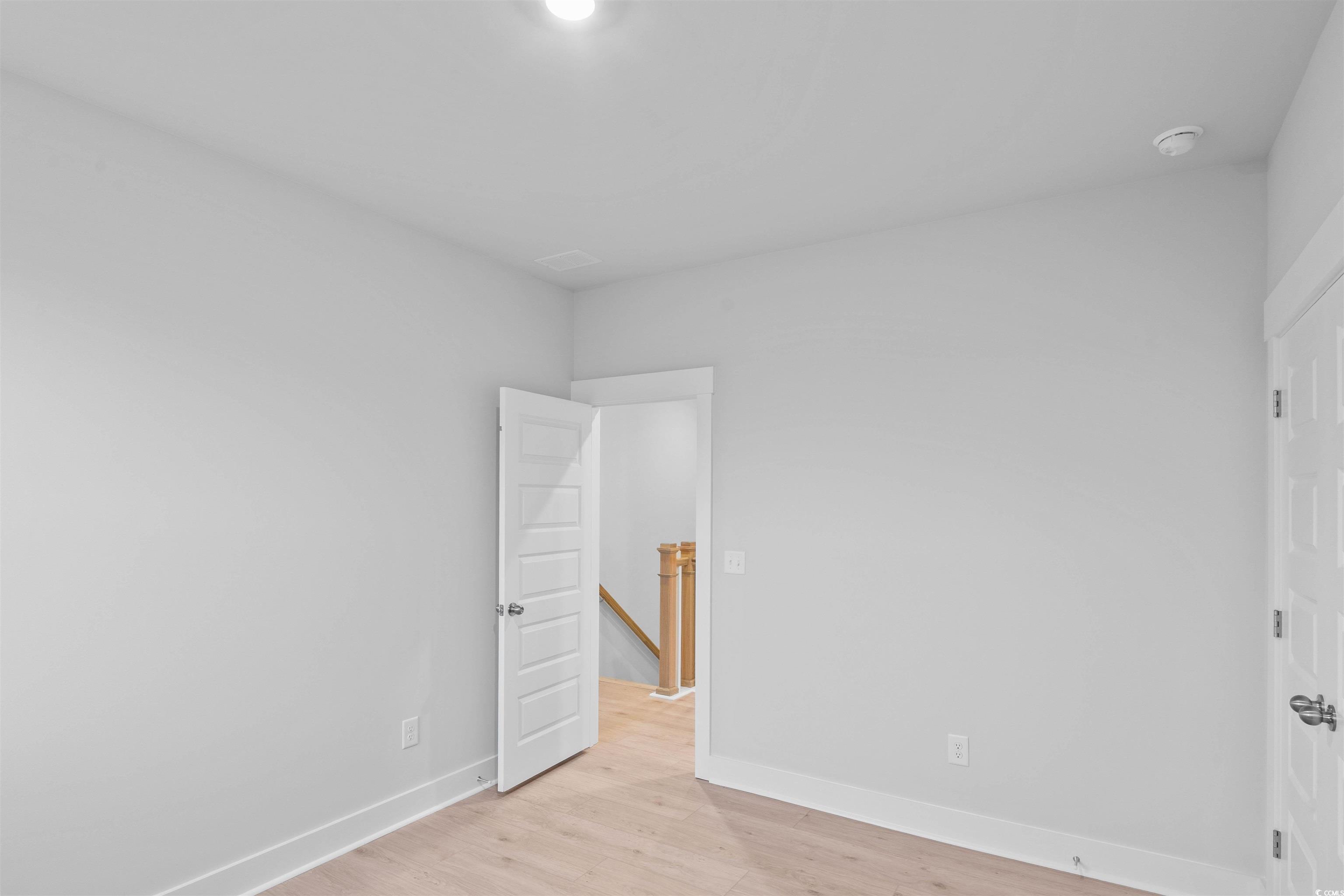 221 Atlantic Breeze St. Property Photo 13