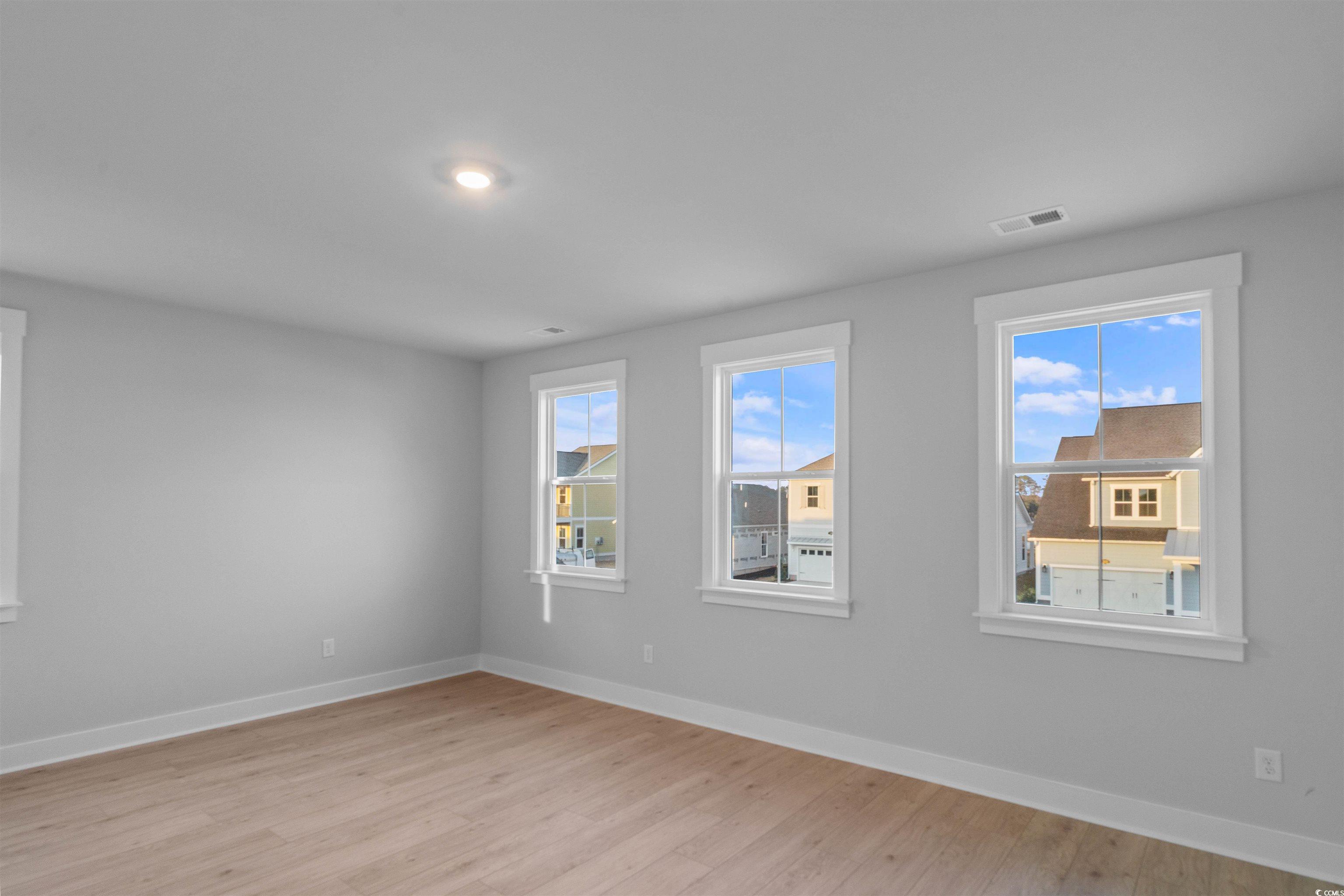 221 Atlantic Breeze St. Property Photo 18