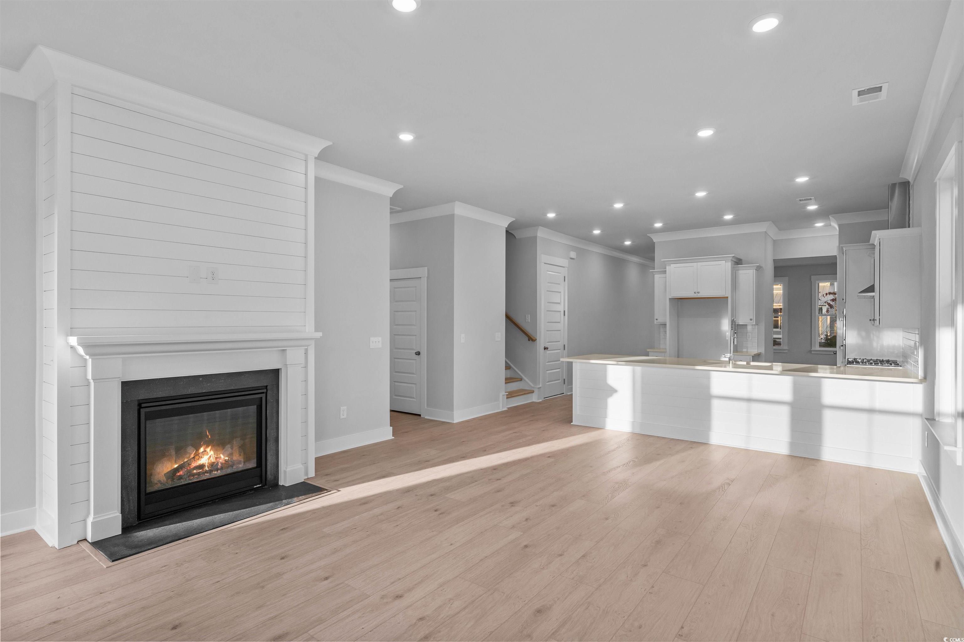 221 Atlantic Breeze St. Property Photo 25