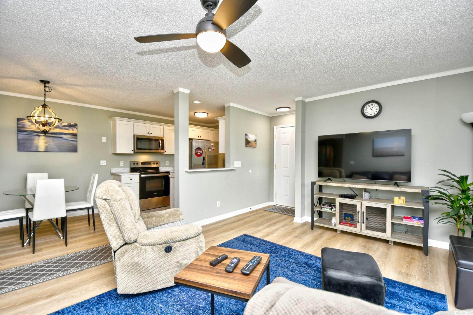 2187 Clearwater Dr. Property Photo 8