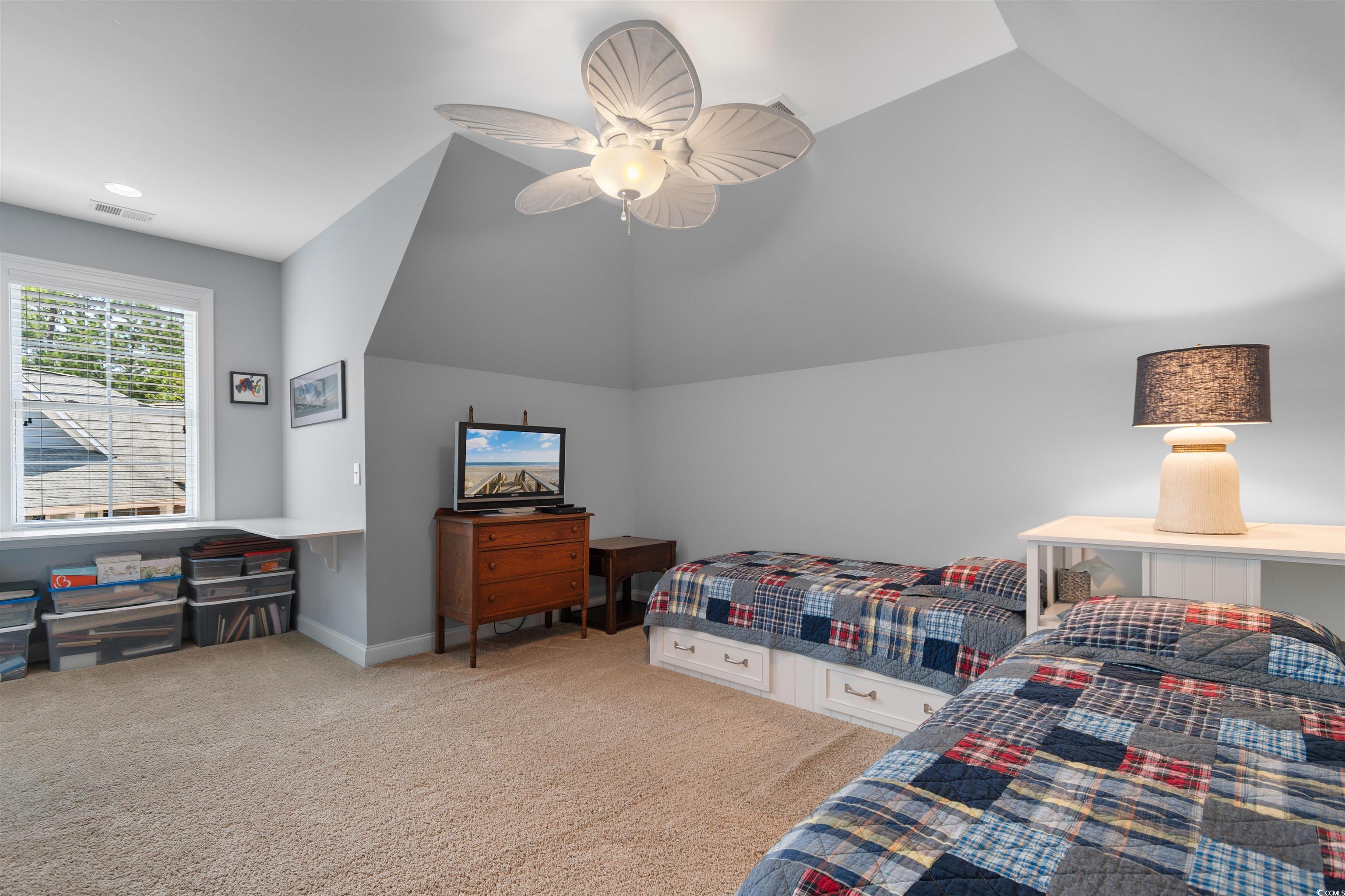 60 Springtime Ct. Property Photo 26