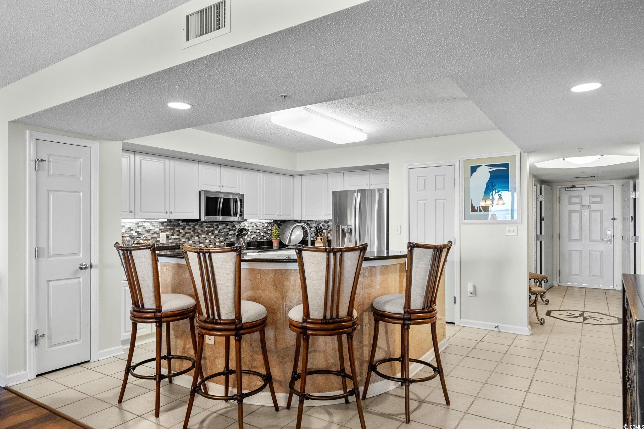 2151 Bridgeview Ct. Property Photo 5