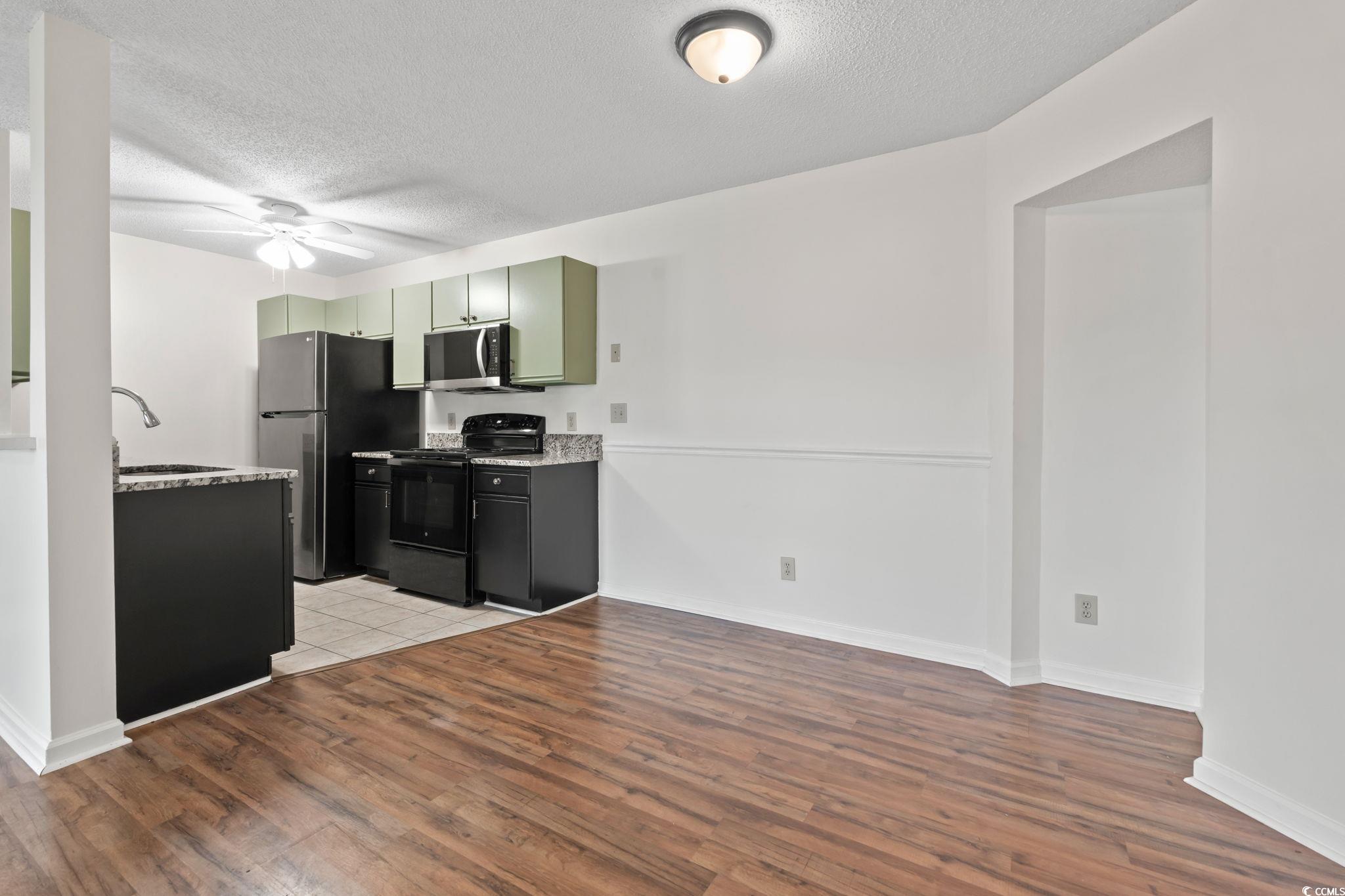 2122 Clearwater Dr. Property Photo 6