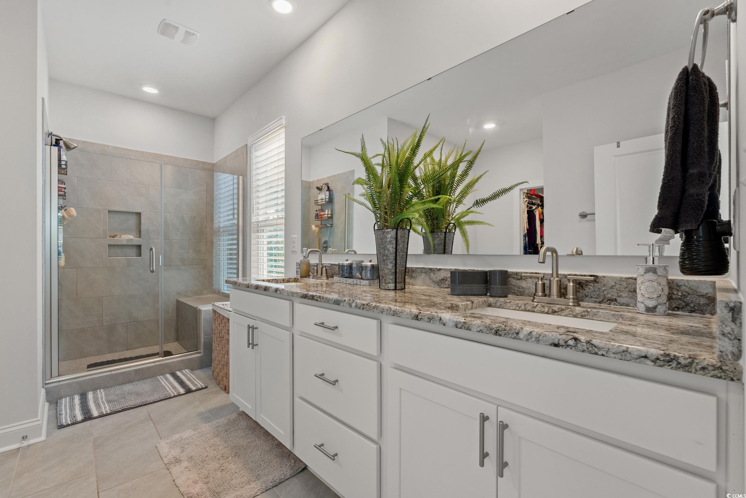 1300 Doubloon Dr. Property Photo 14