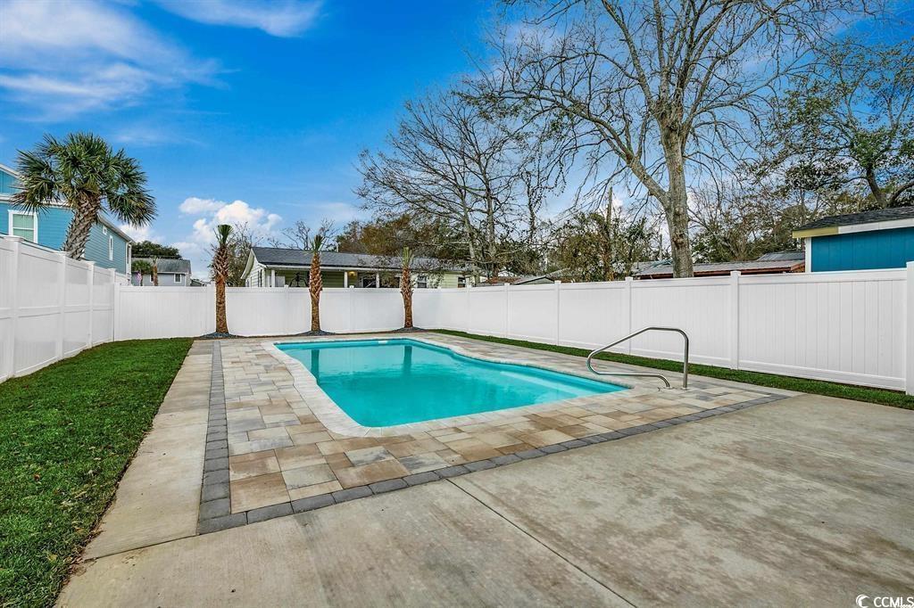 723 10th Ave. S Property Photo 14