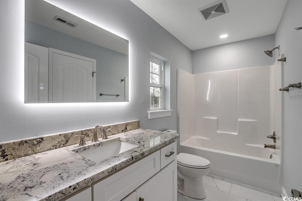 723 10th Ave. S Property Photo 35