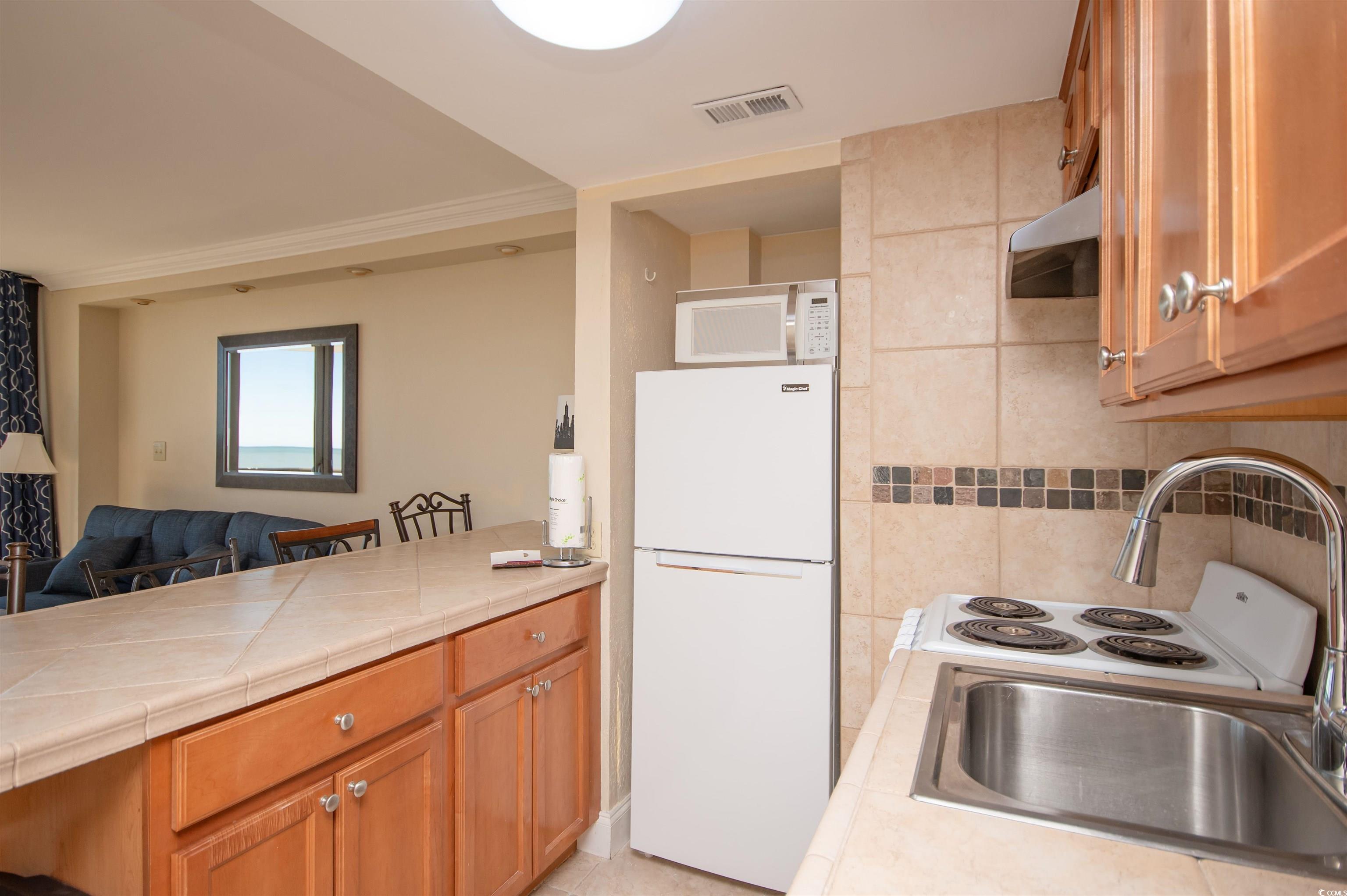 2310 N Ocean Blvd. Property Photo 12