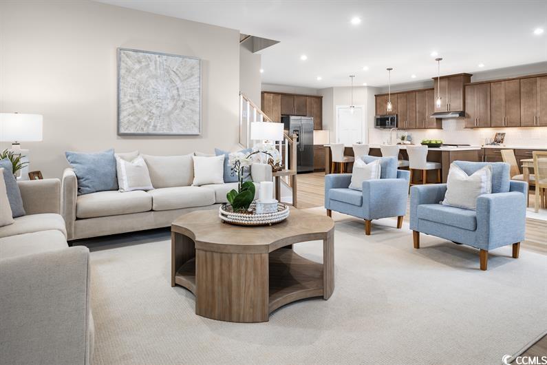 4012 Viola Loop Property Photo 2