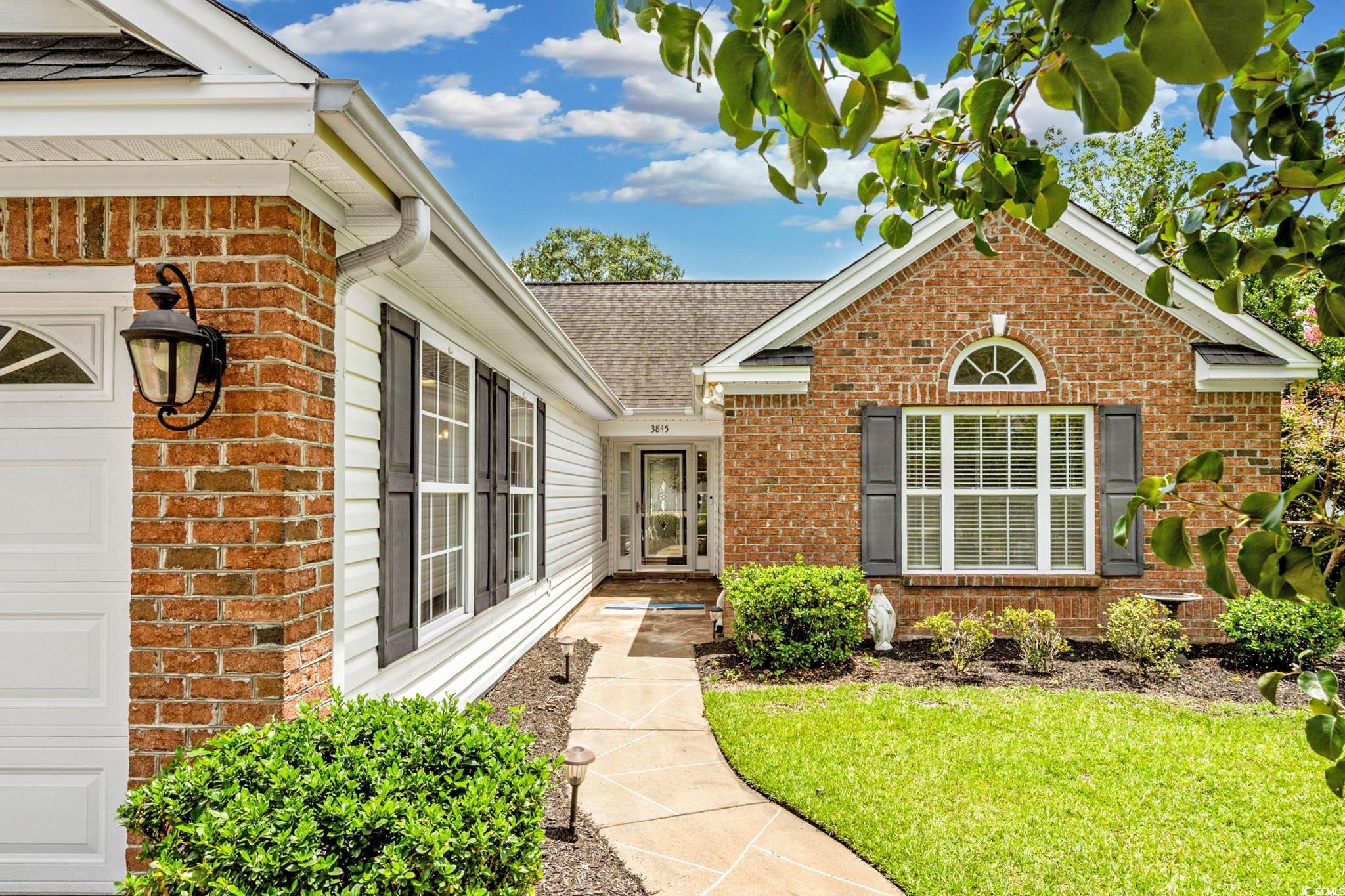 3845 Camden Dr. Property Photo 2