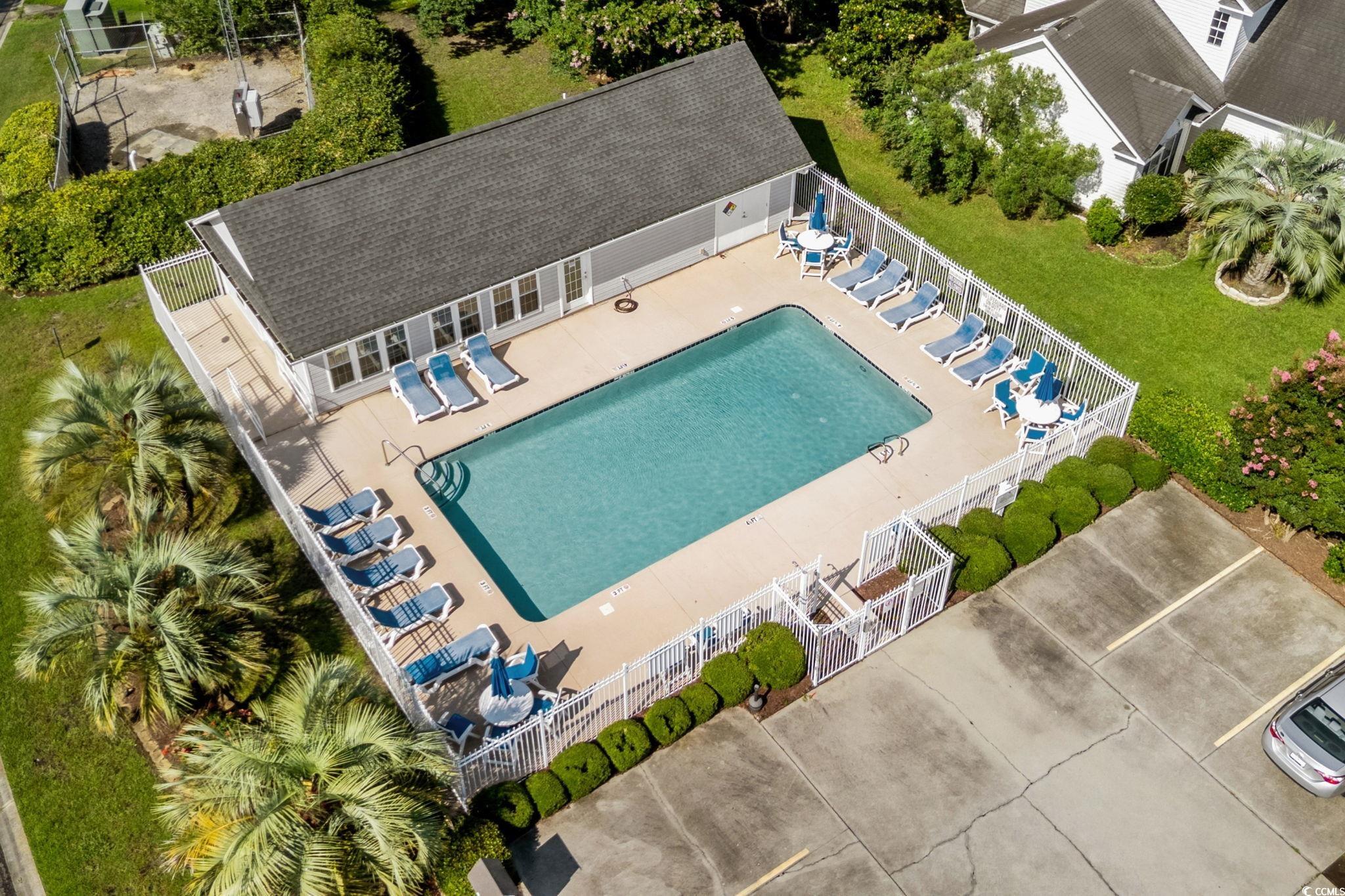 3845 Camden Dr. Property Photo 5