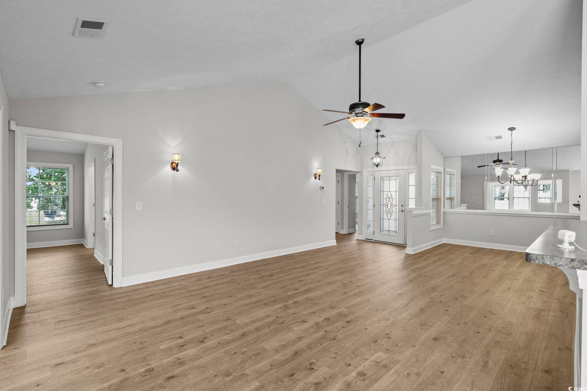 3845 Camden Dr. Property Photo 15