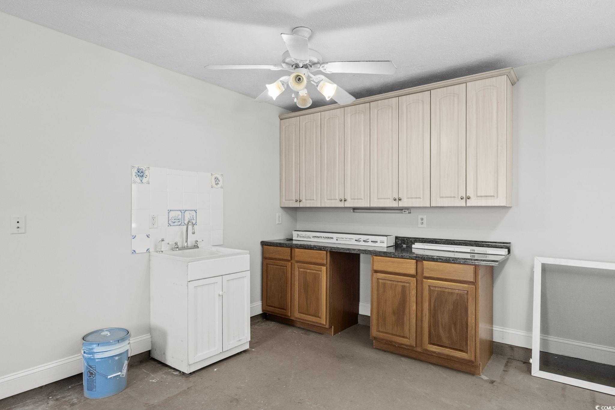 3845 Camden Dr. Property Photo 29