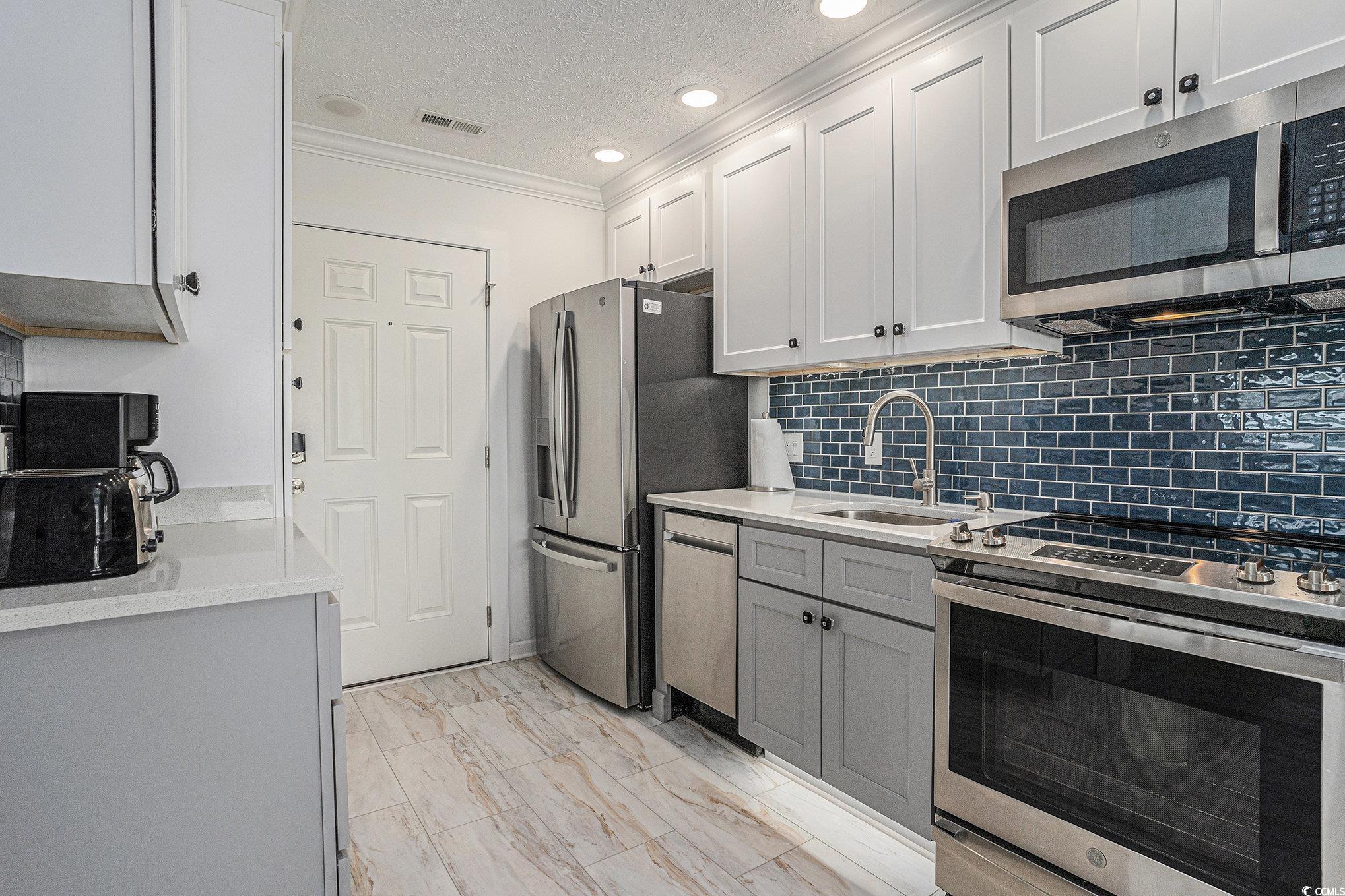 2710 S Ocean Blvd. Property Photo 5