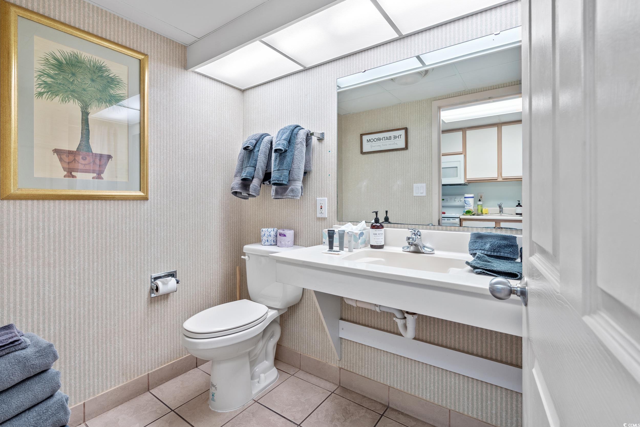 2000 N Ocean Blvd. Property Photo 11