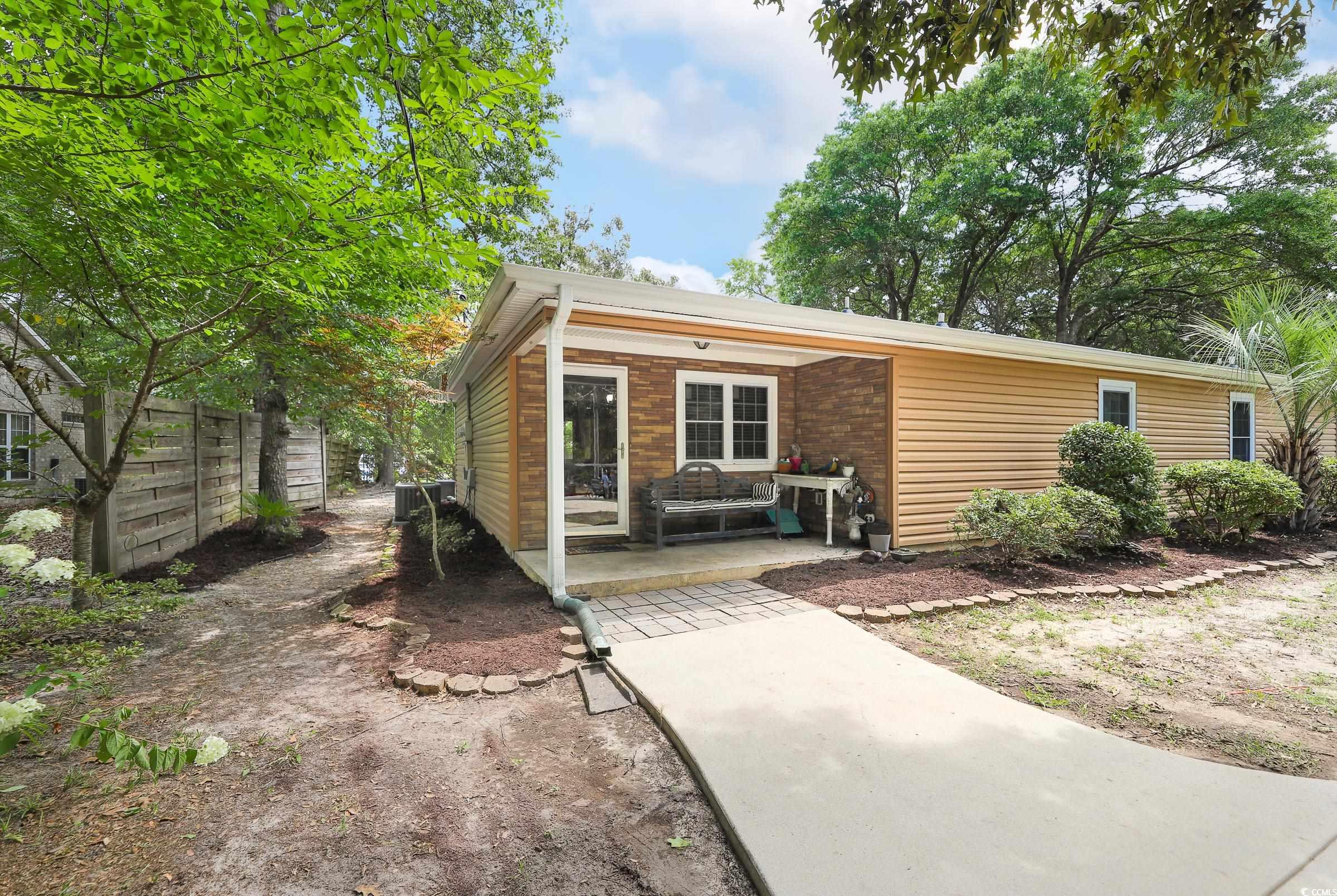 4233 Mica Ave. Property Photo 2