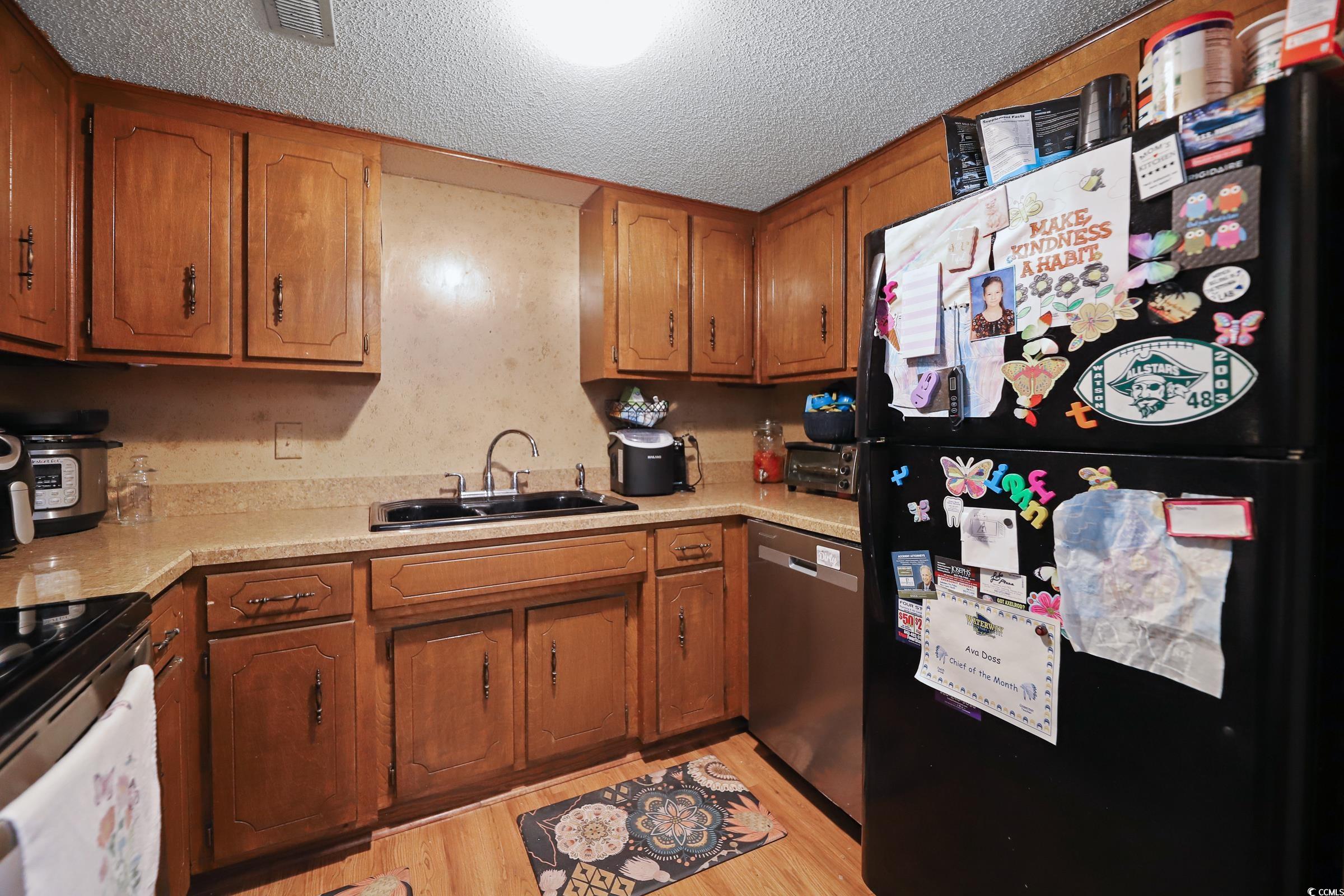 4233 Mica Ave. Property Photo 20