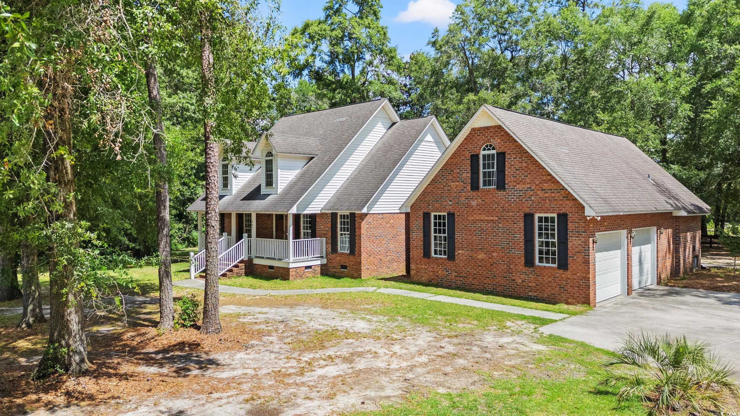 301 Sophronia St. Property Photo 1