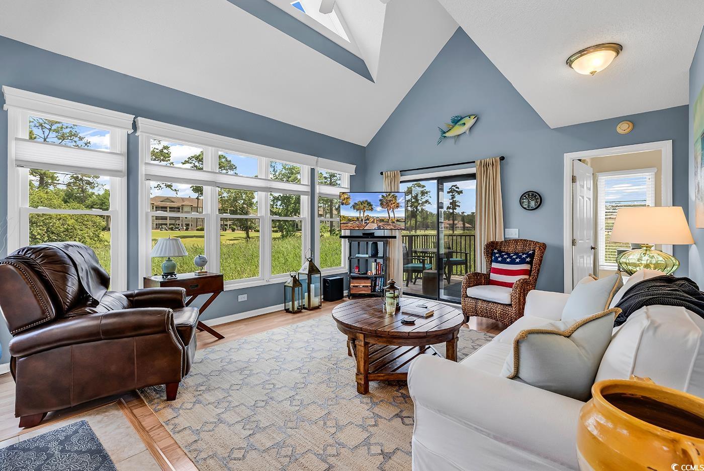 1670 Harbor Dr. Property Photo 6