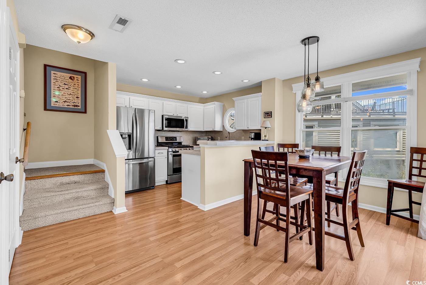 1670 Harbor Dr. Property Photo 14