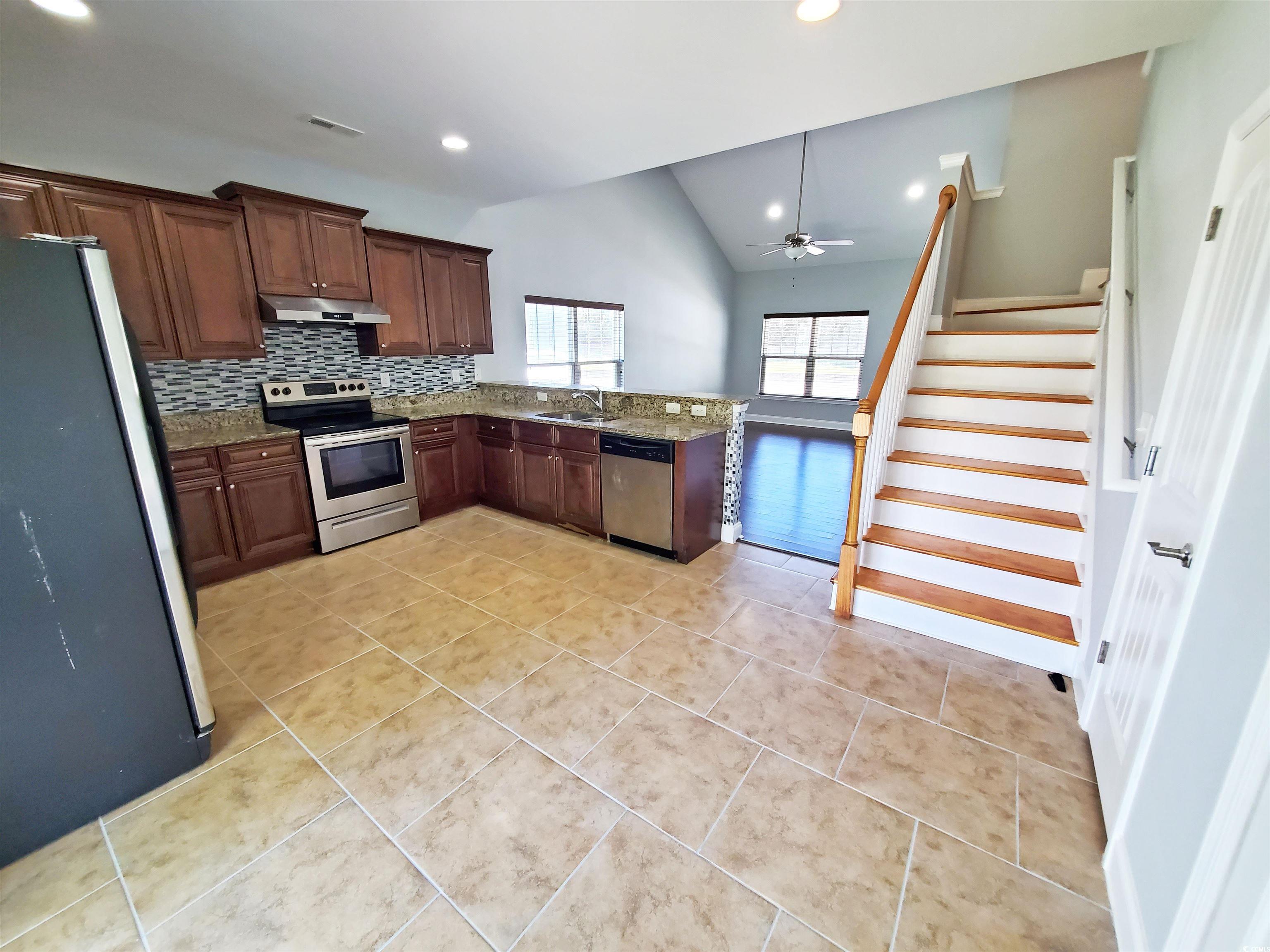 1017 Dinger Dr. Property Photo 15