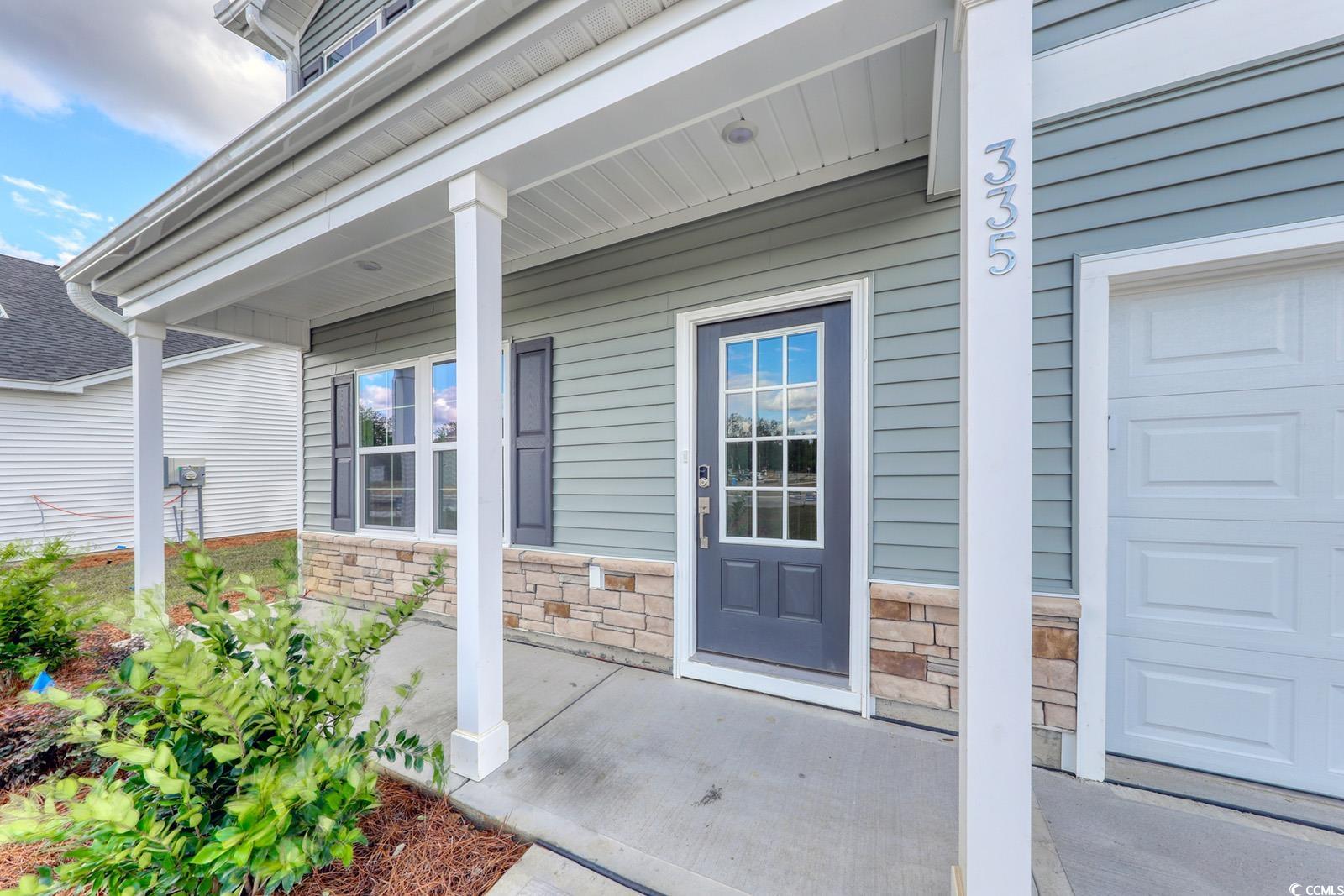 345 Garden Grove St Property Photo 2