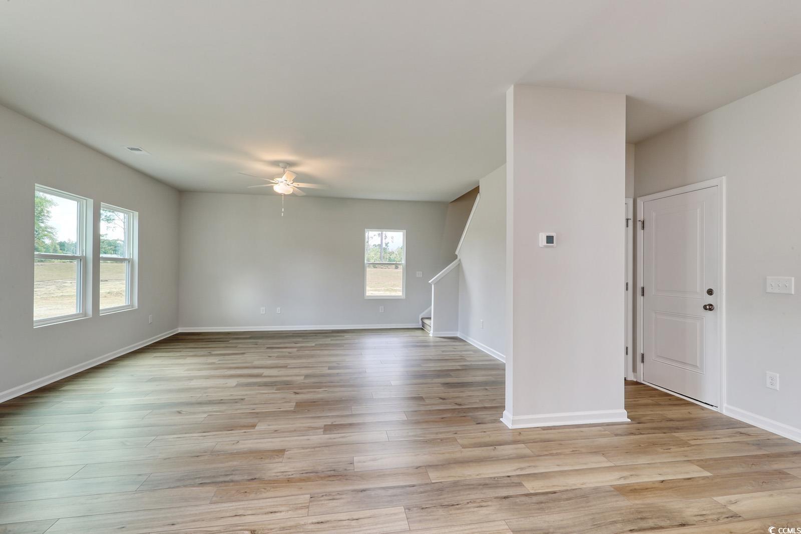 345 Garden Grove St Property Photo 11