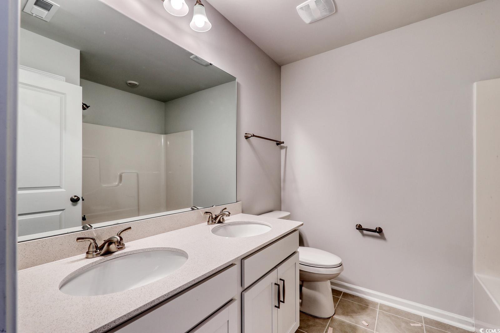 345 Garden Grove St Property Photo 23