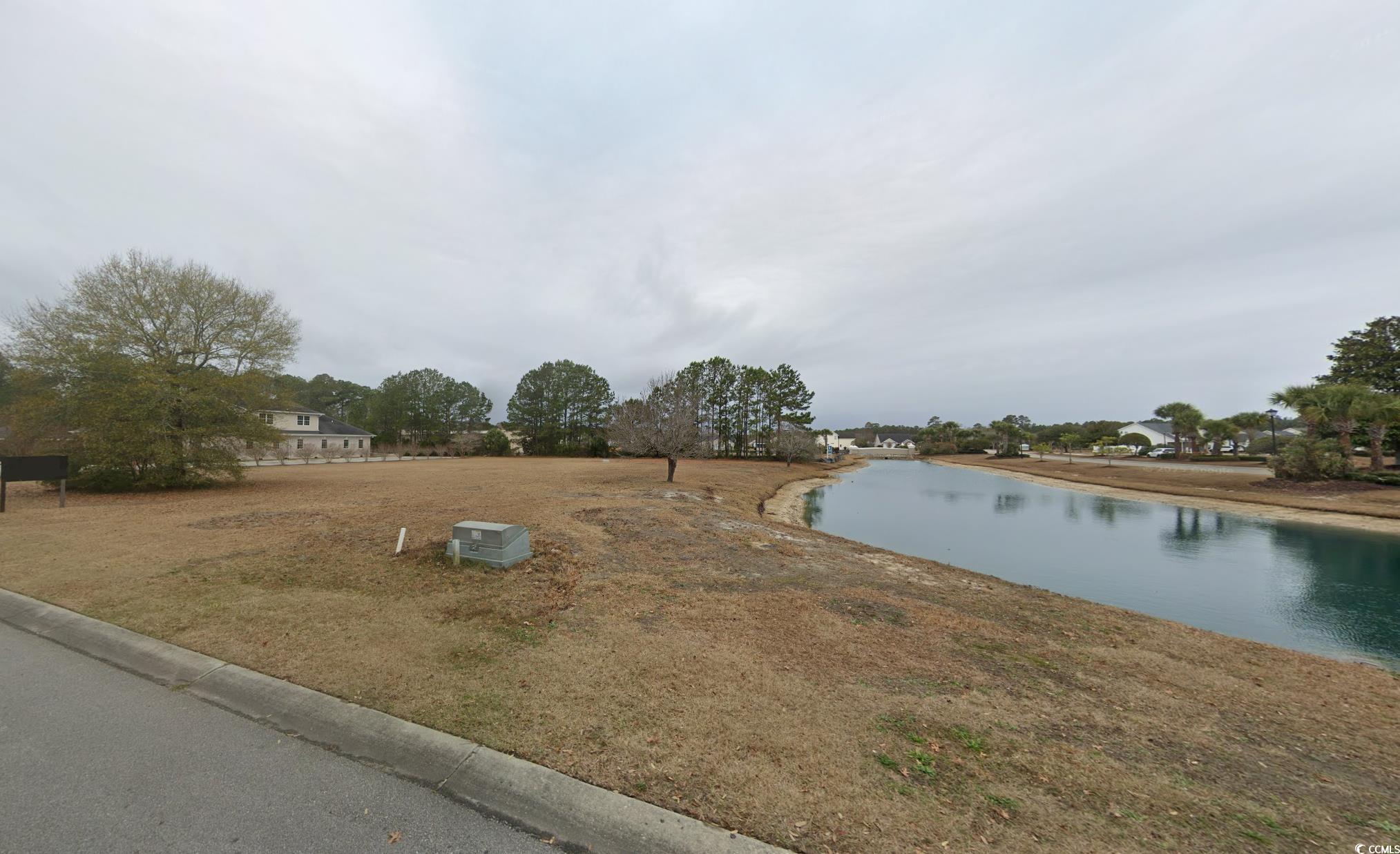3004 New Castle Loop Property Photo 4