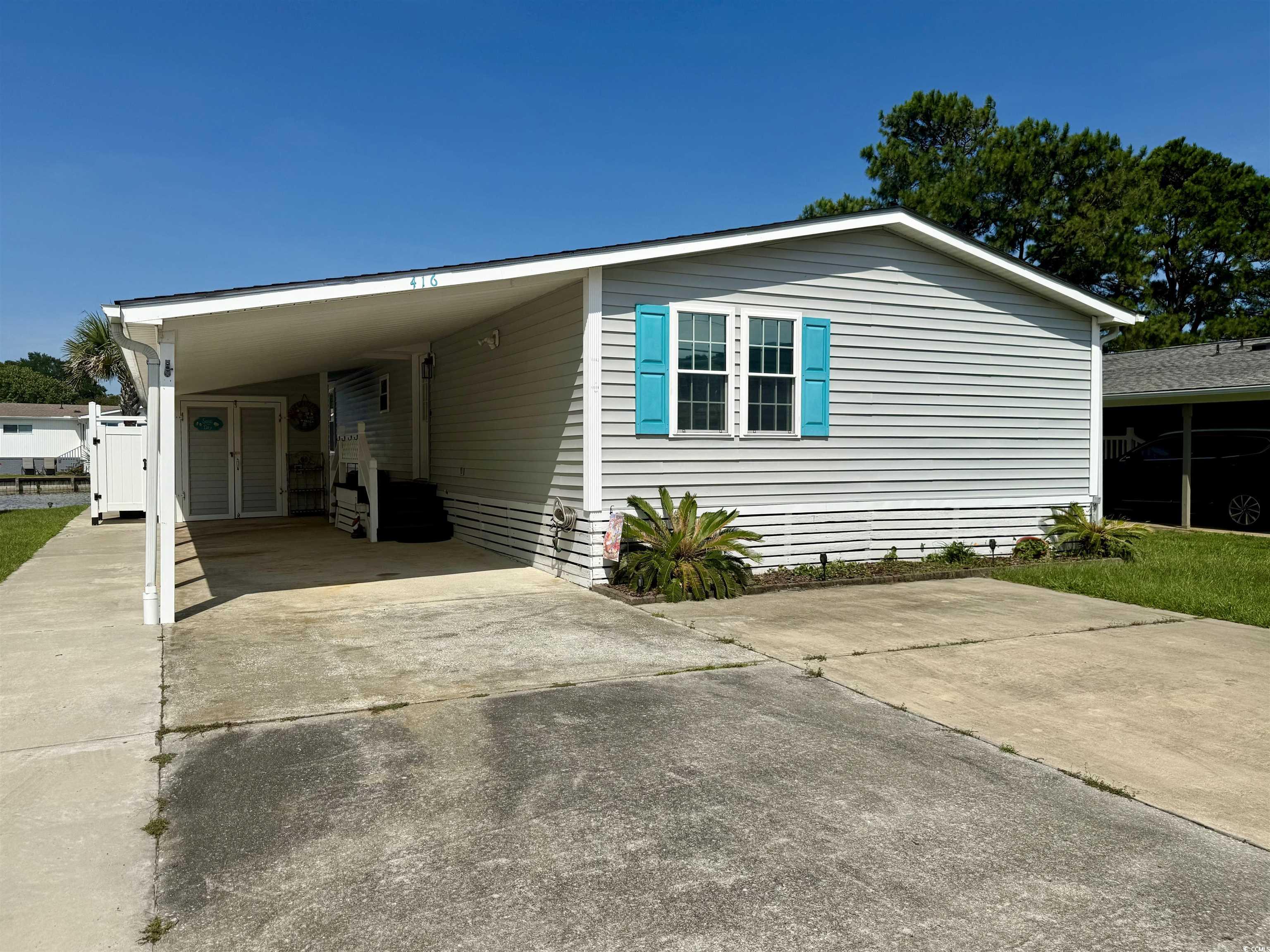 416 Oceanside Dr. Property Photo 1
