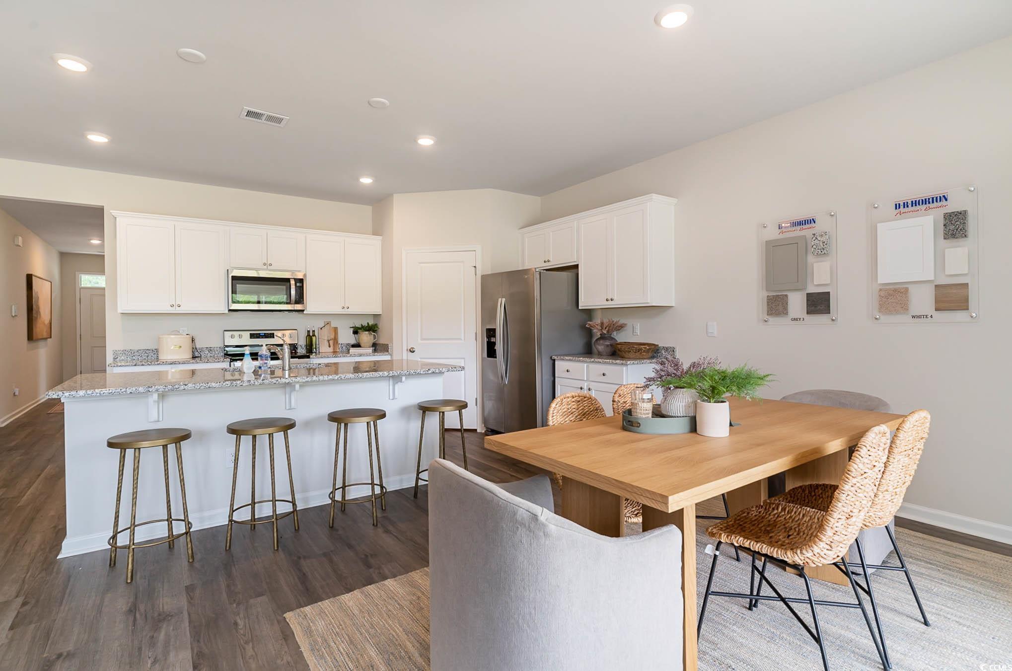 2803 Riverboat Way Property Photo 9