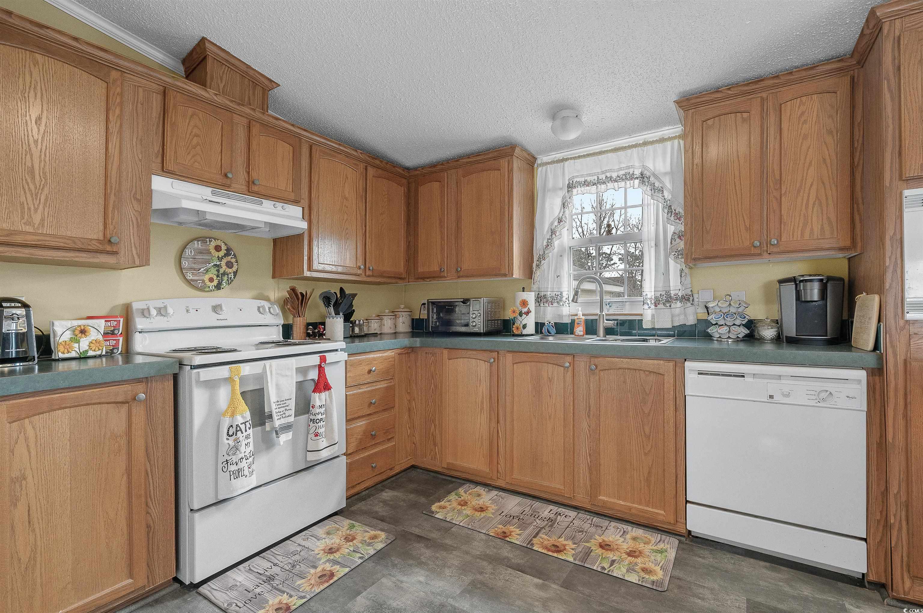 614 Daniella Dr. Property Photo 15