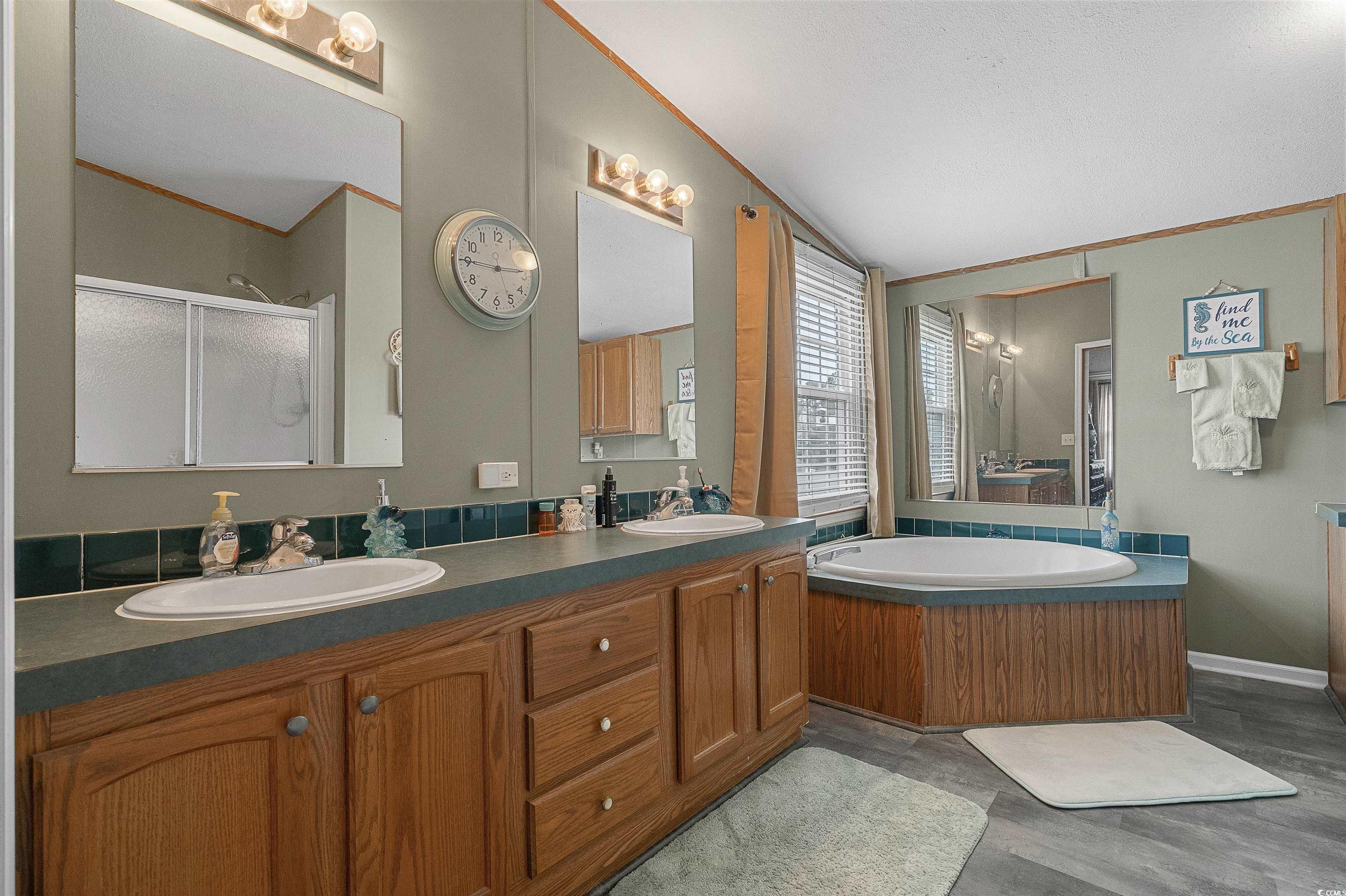 614 Daniella Dr. Property Photo 20