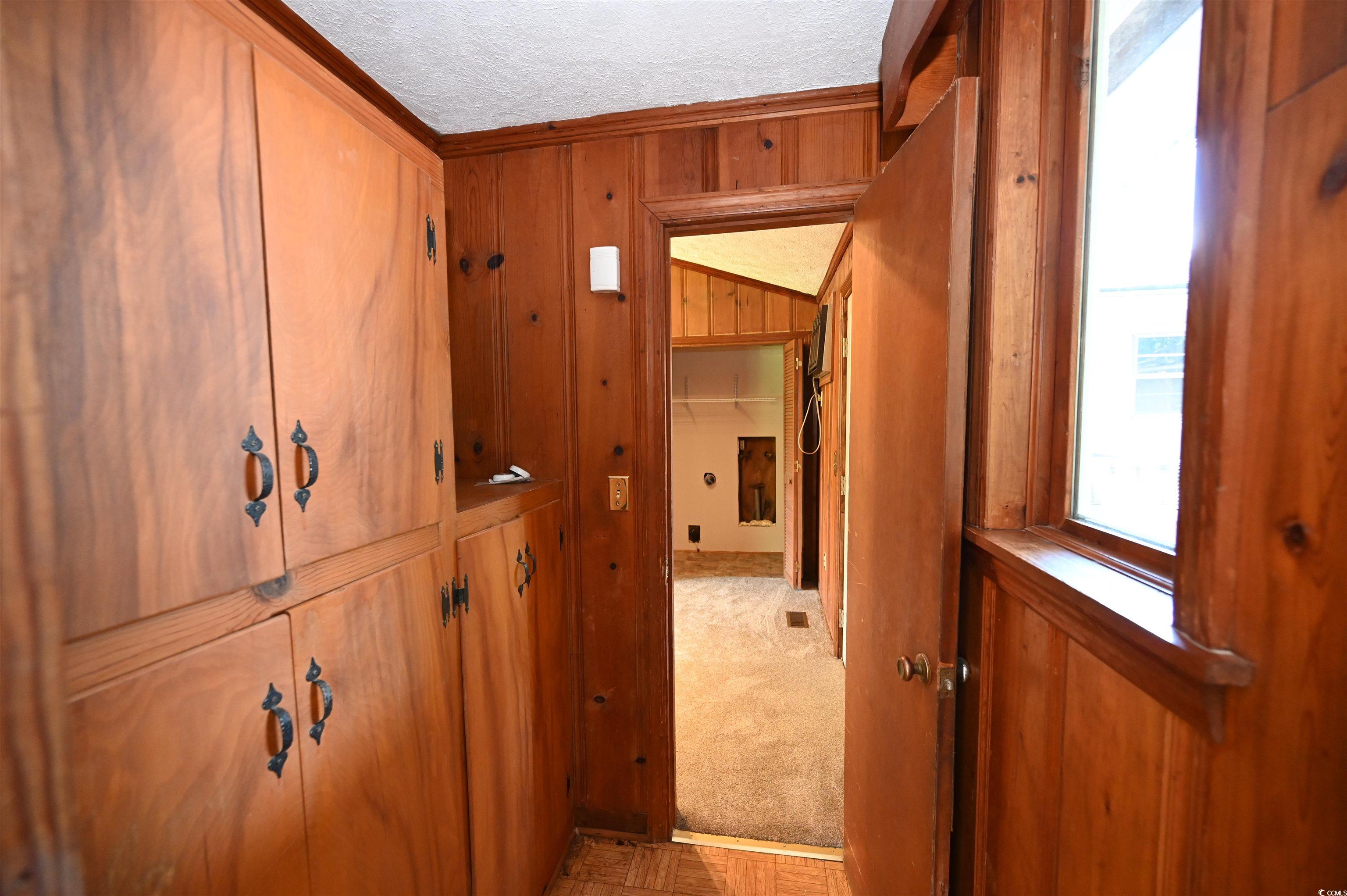 221 Pine St. Property Photo 12