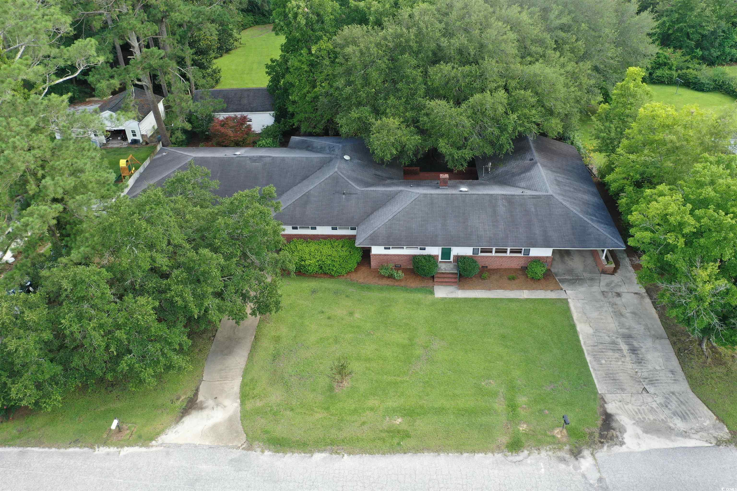 221 Pine St. Property Photo 40