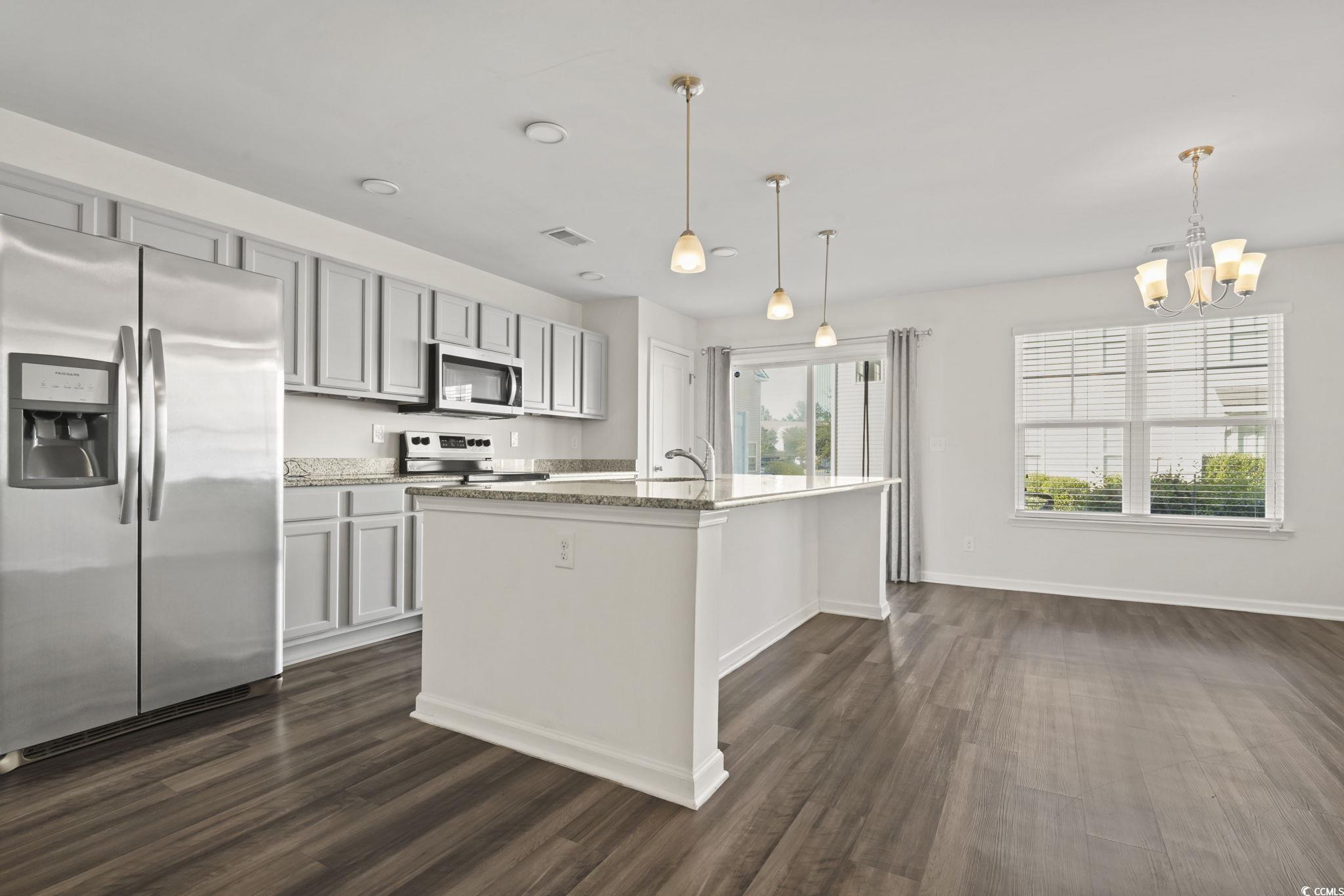 1117 Fairway Ln. Property Photo 7