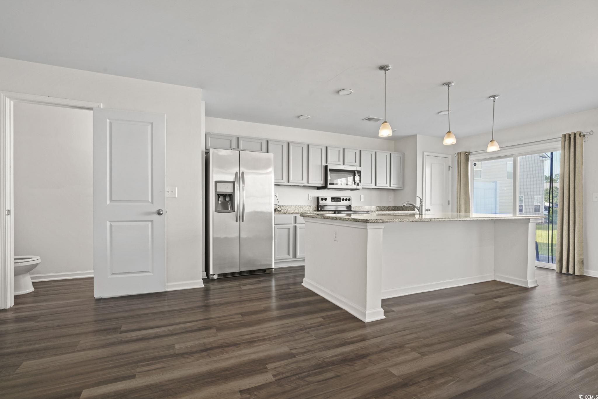 1117 Fairway Ln. Property Photo 8