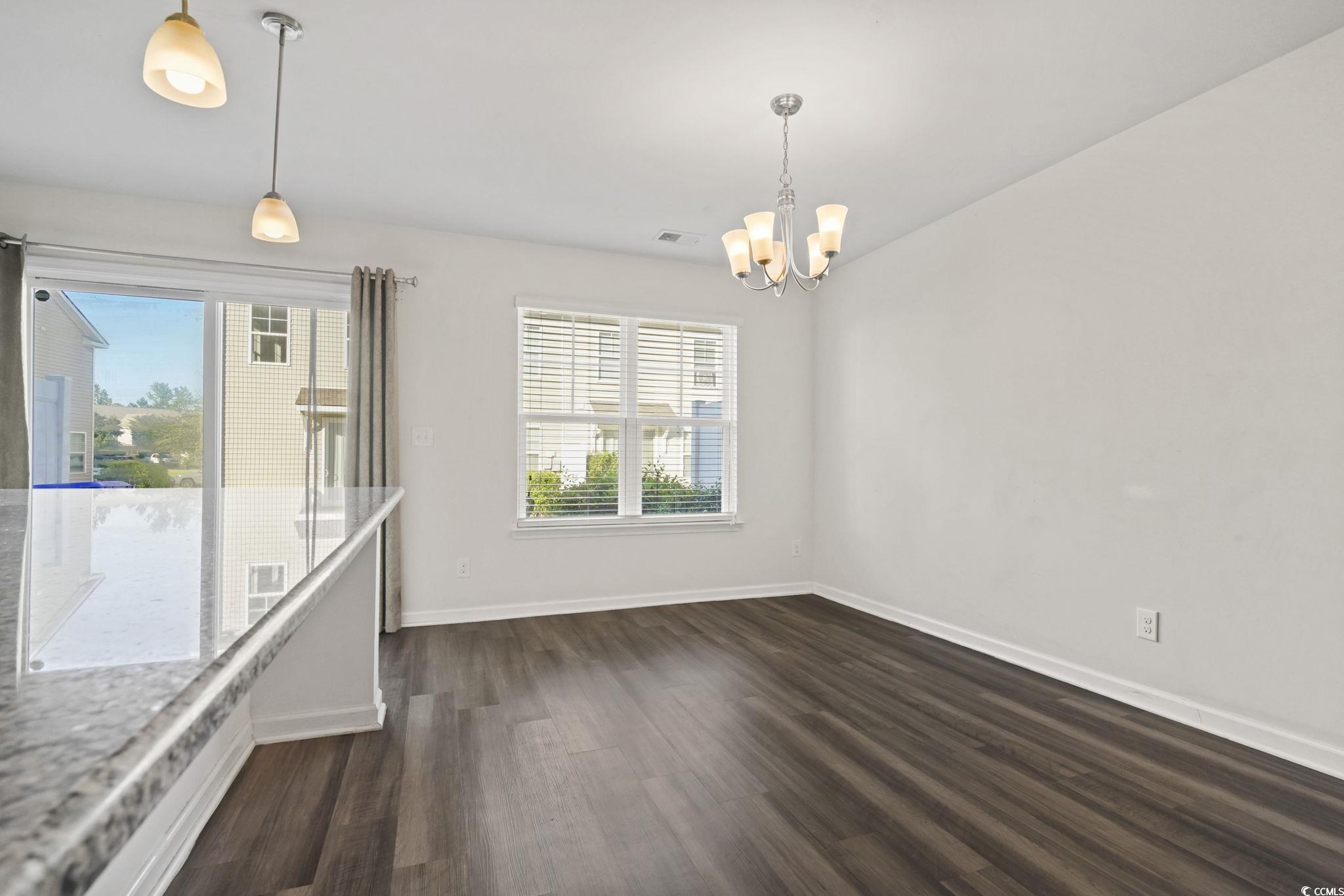 1117 Fairway Ln. Property Photo 9