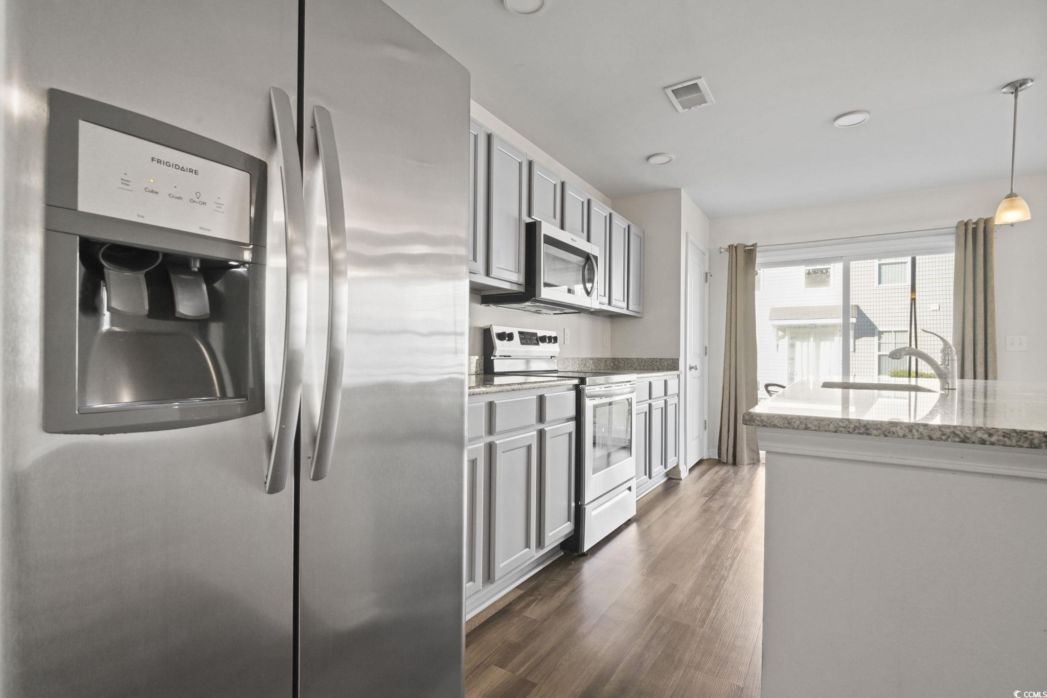 1117 Fairway Ln. Property Photo 12