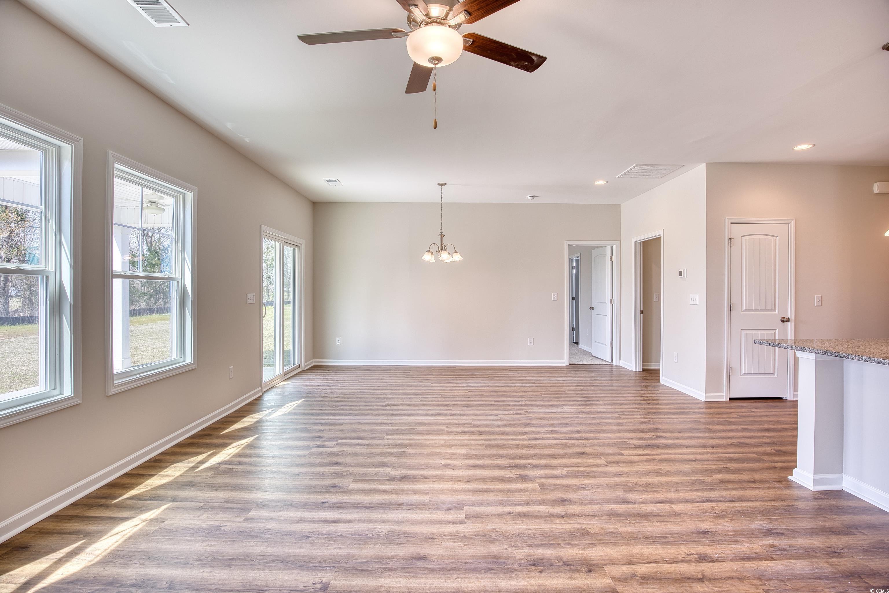 279 Palmetto Sand Loop Property Photo 8