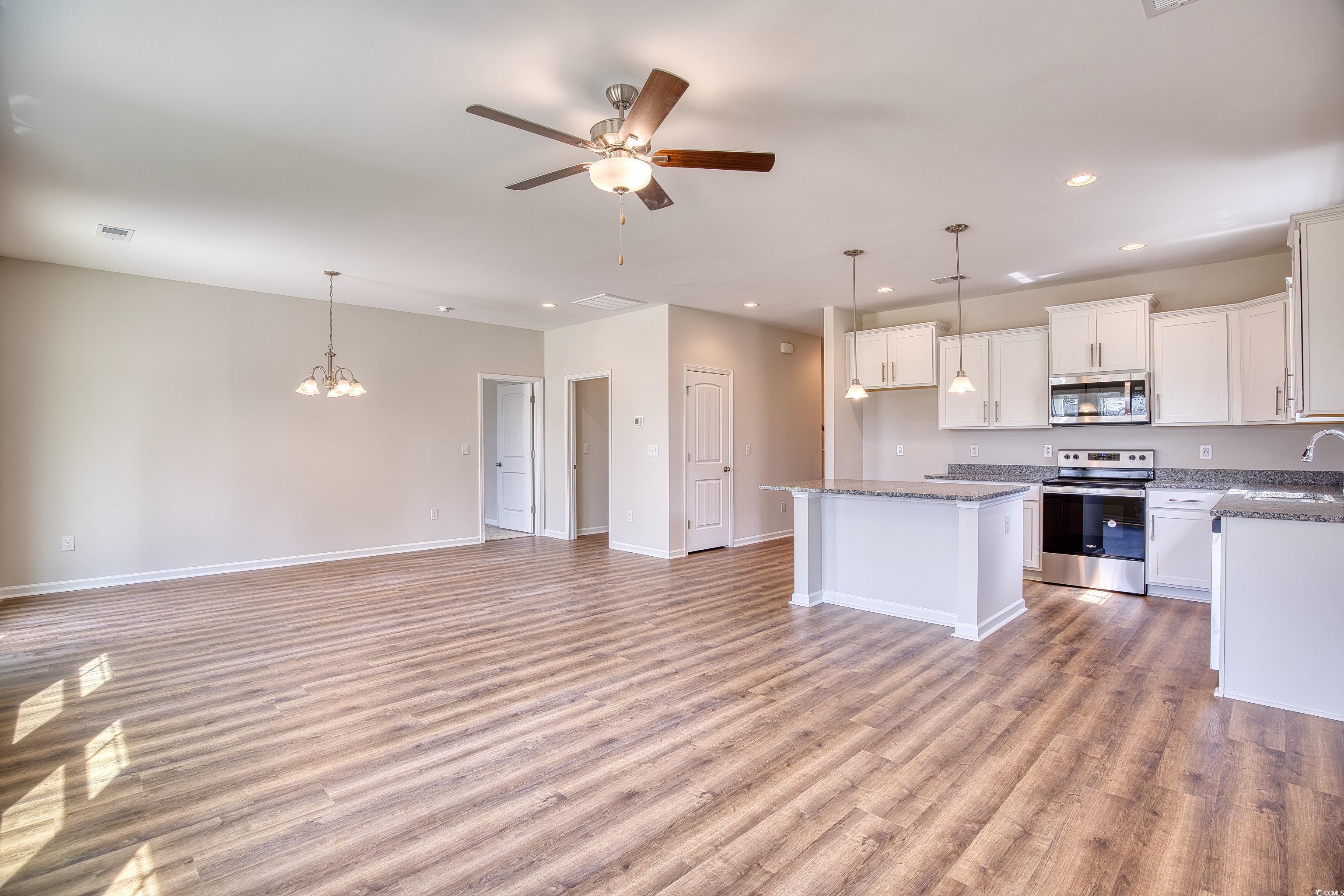 279 Palmetto Sand Loop Property Photo 9