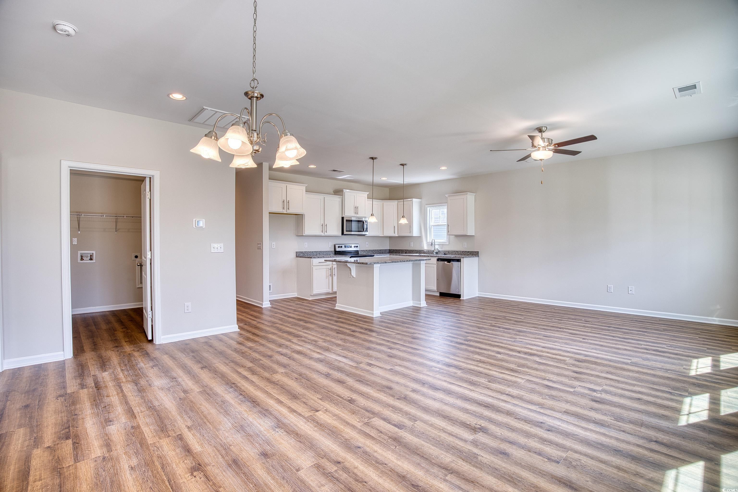 279 Palmetto Sand Loop Property Photo 11