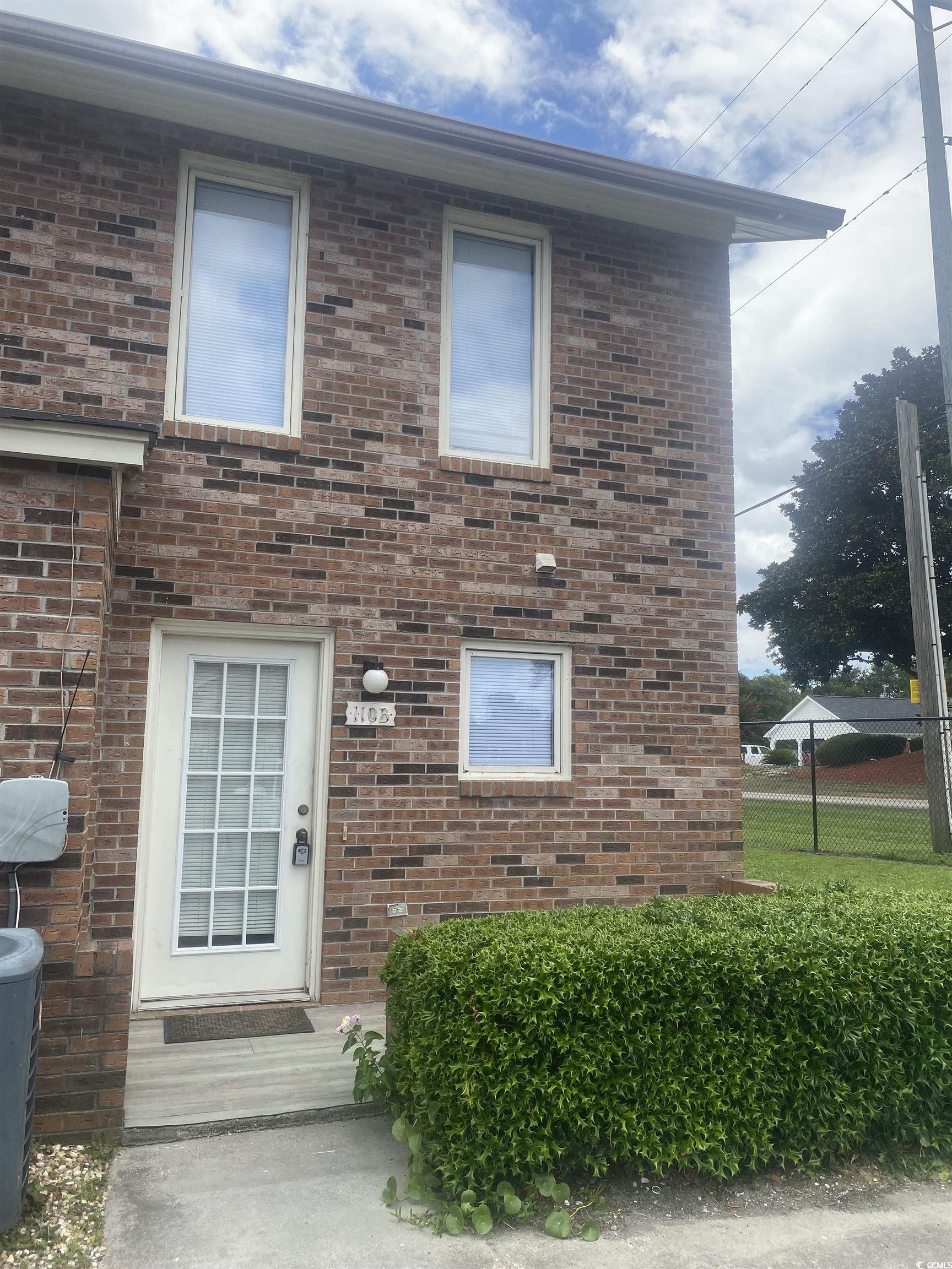409 Garden Dr. Property Photo 1